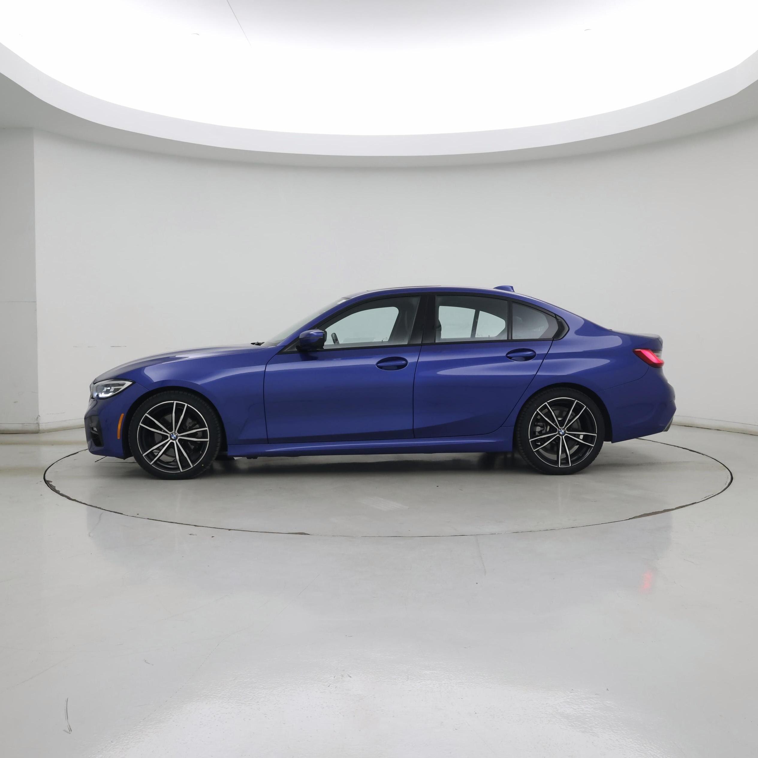Thumbnail: 2019 BMW 3 Series - 3