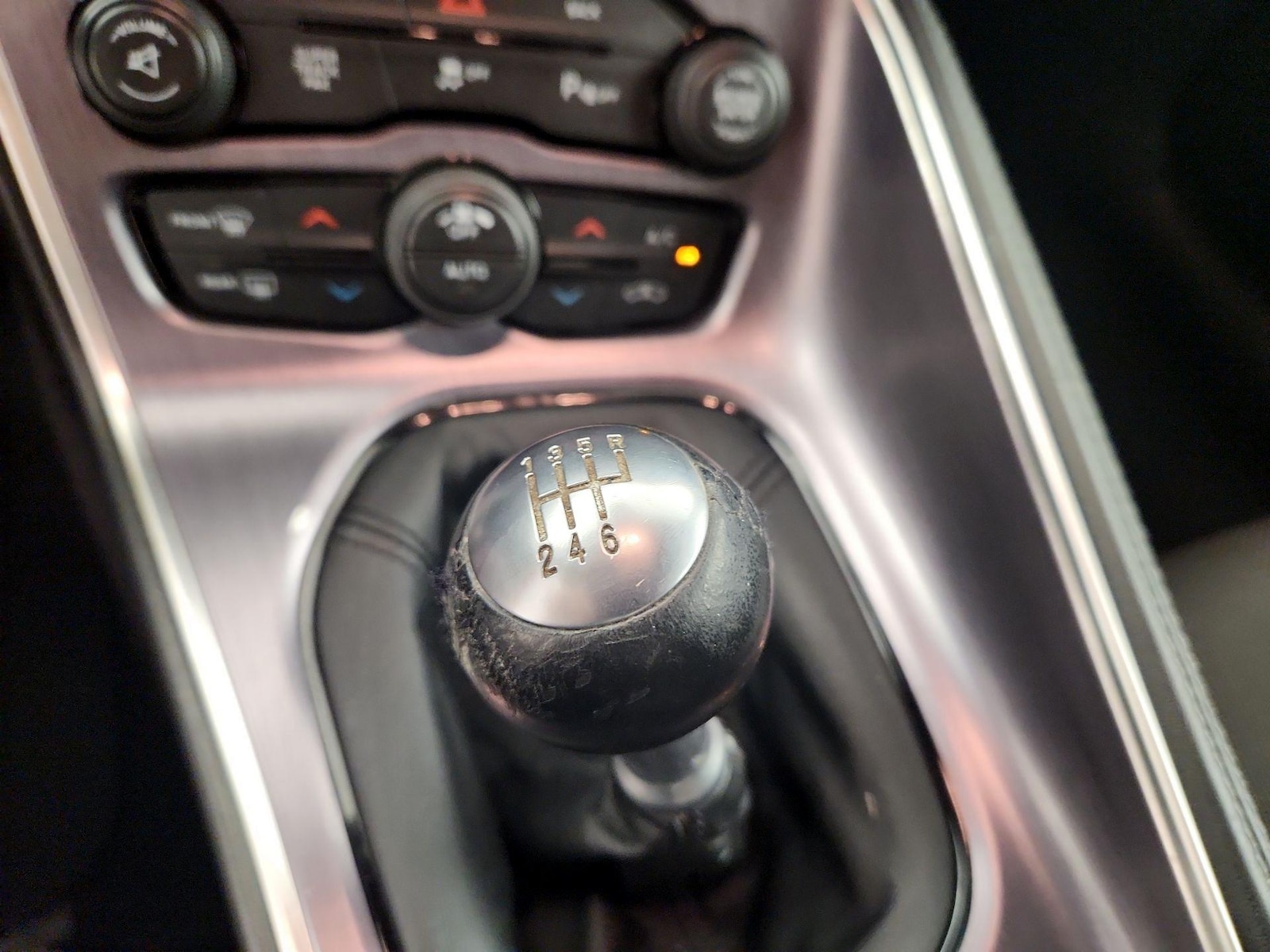 2016 Dodge Challenger R/T - Photo 17