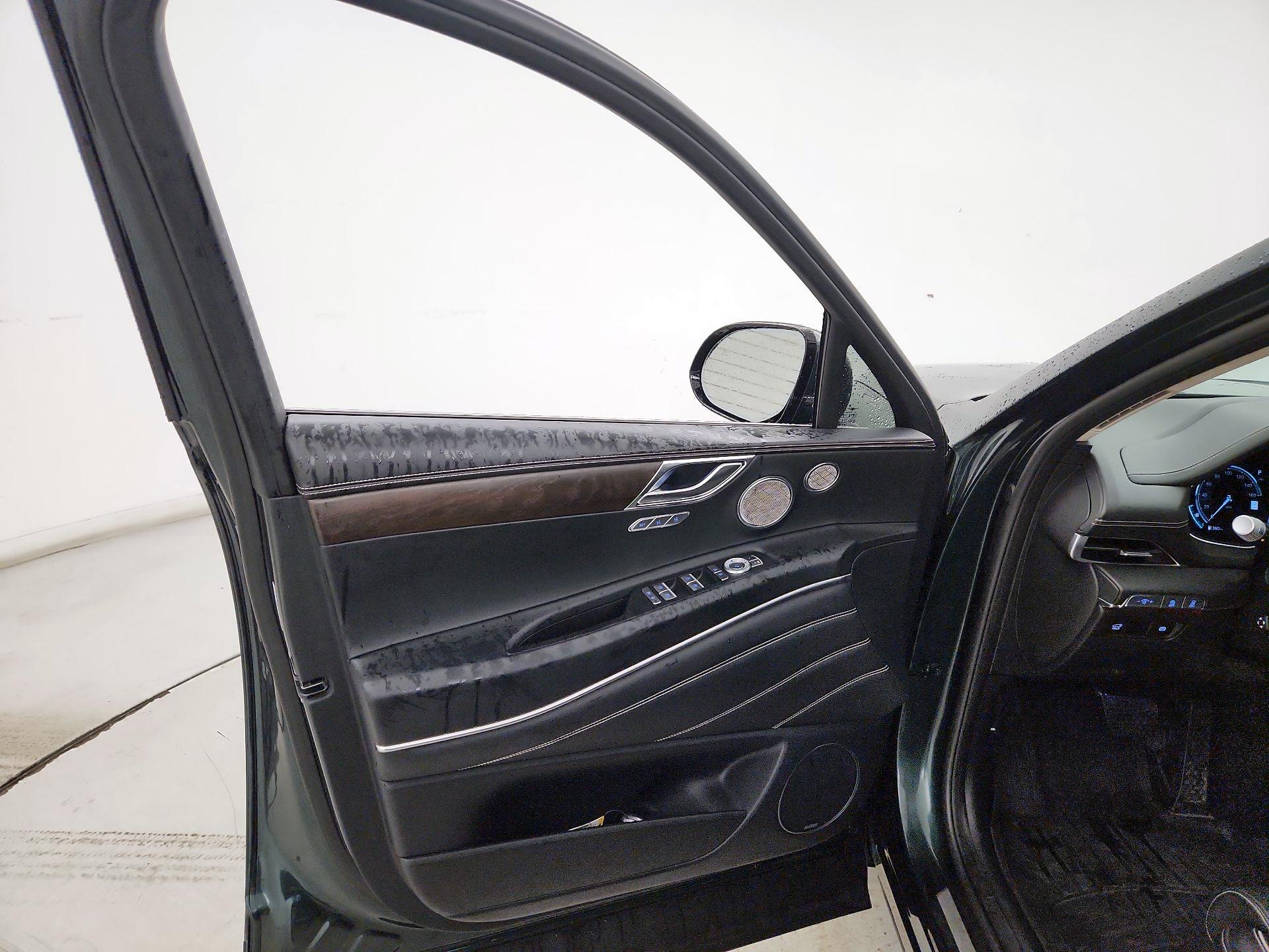 Thumbnail: 2024 Genesis GV80 - 12