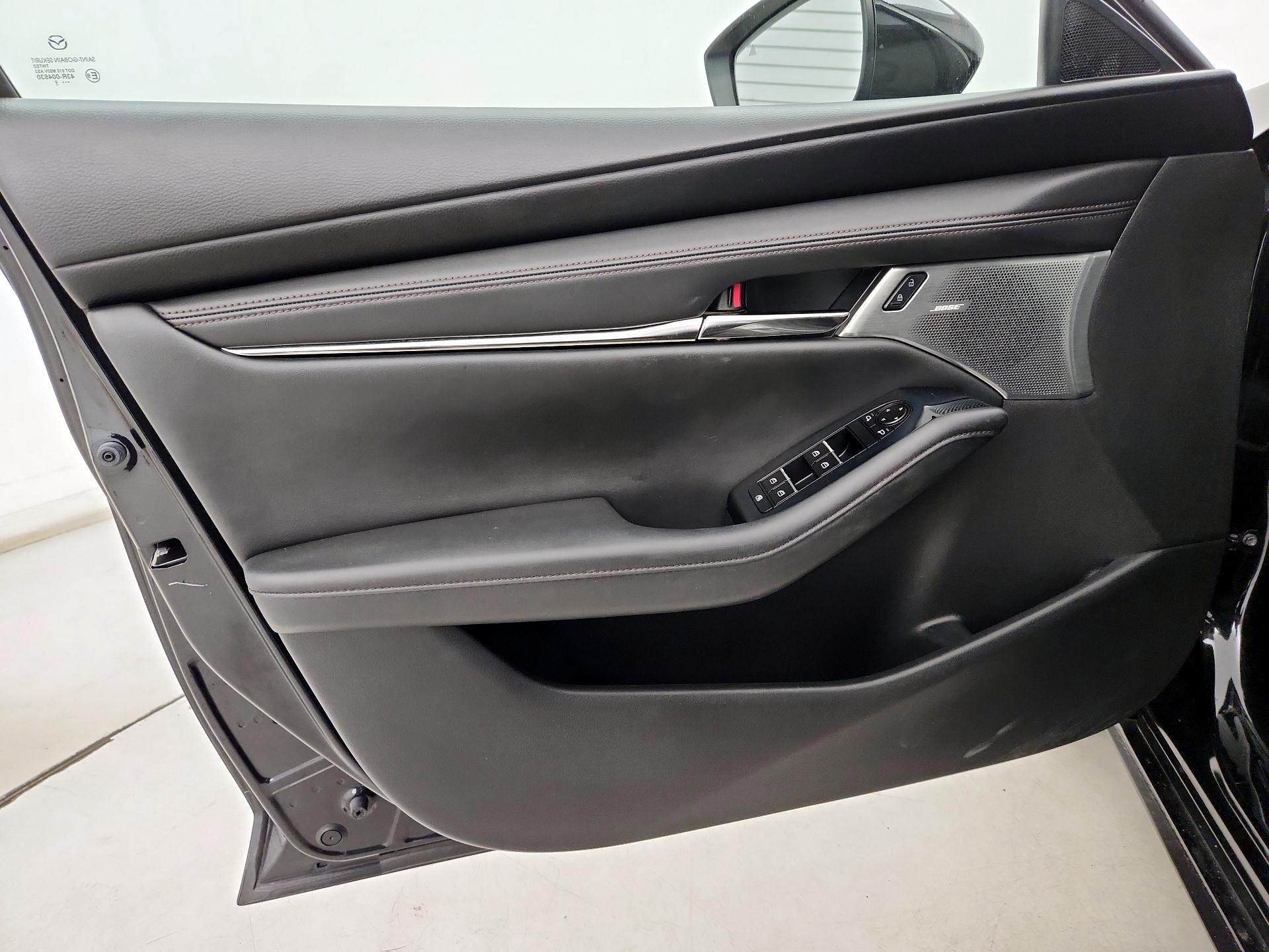 Thumbnail: 2020 Mazda Mazda3 - 12