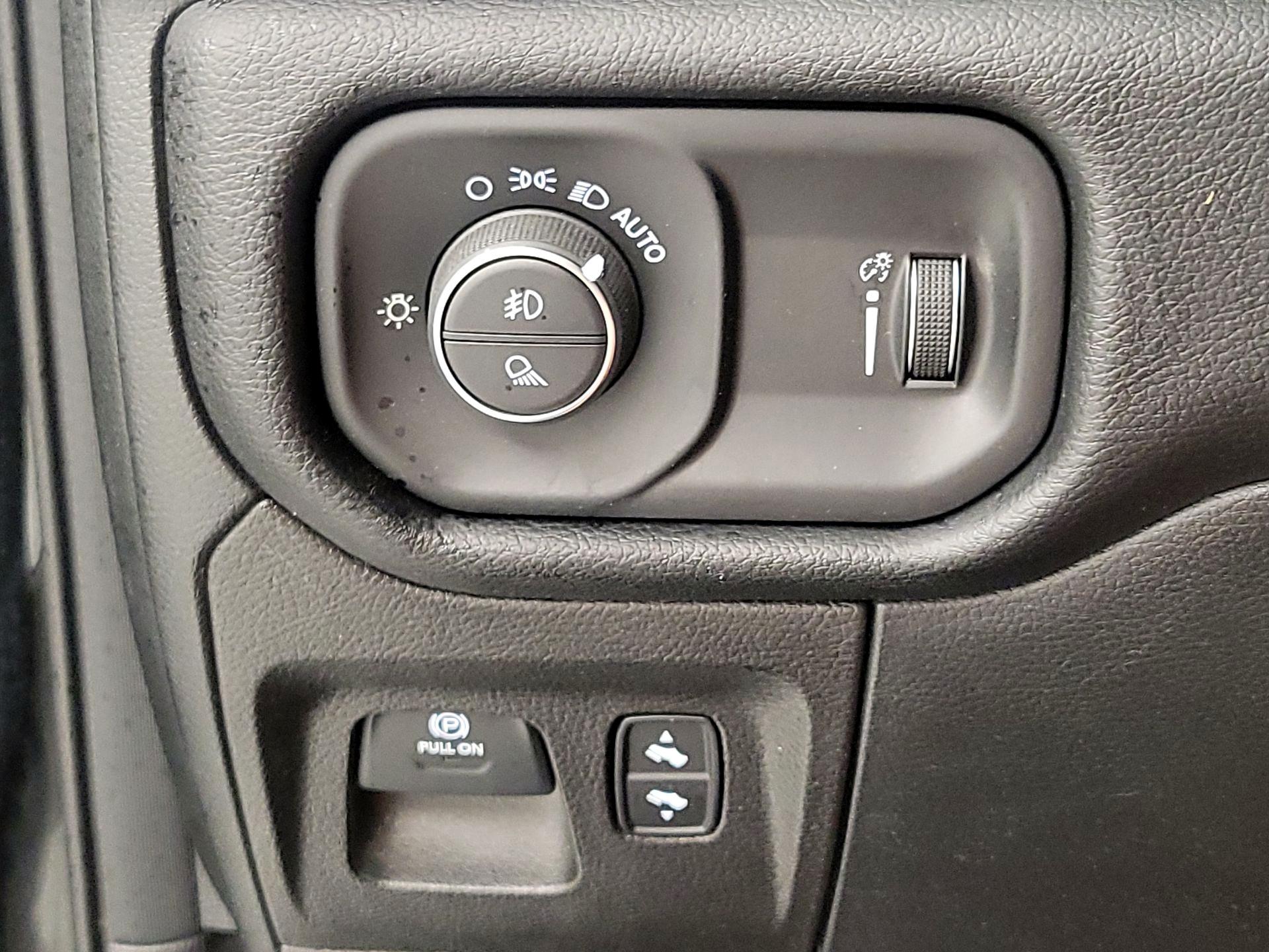 Thumbnail: 2021 RAM 1500 - 13