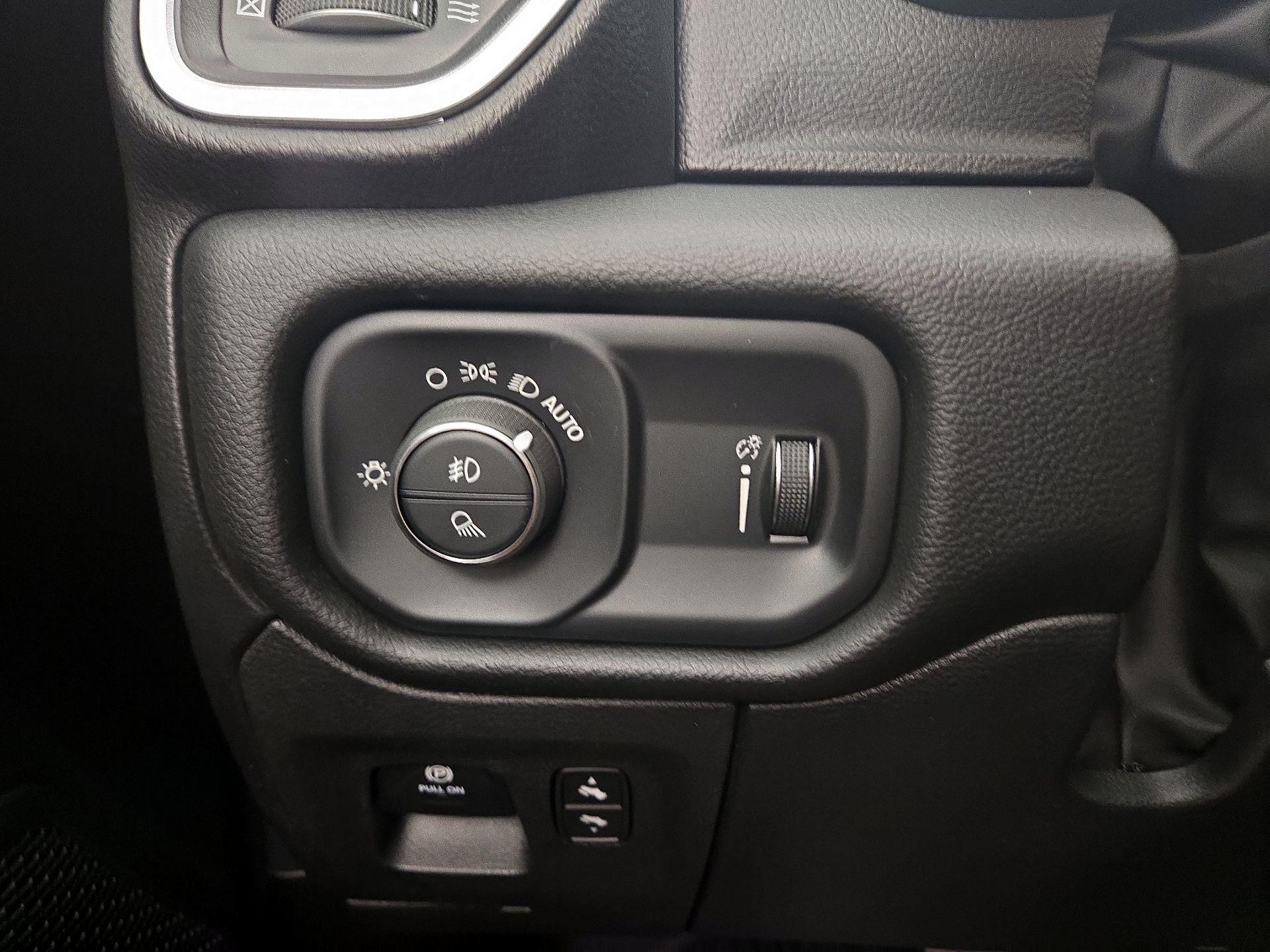 Thumbnail: 2023 RAM 1500 - 13