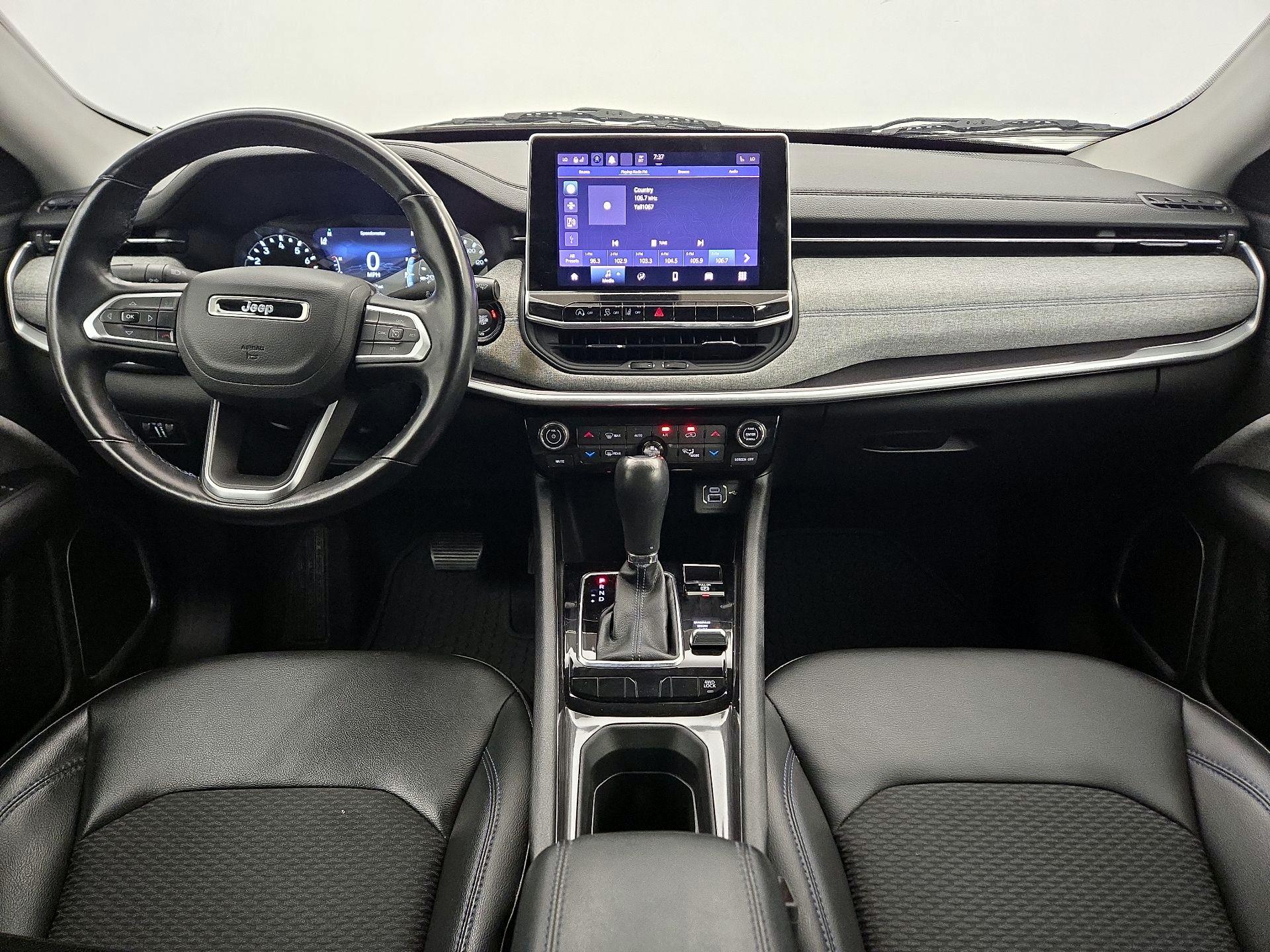 Thumbnail: 2022 Jeep Compass - 9