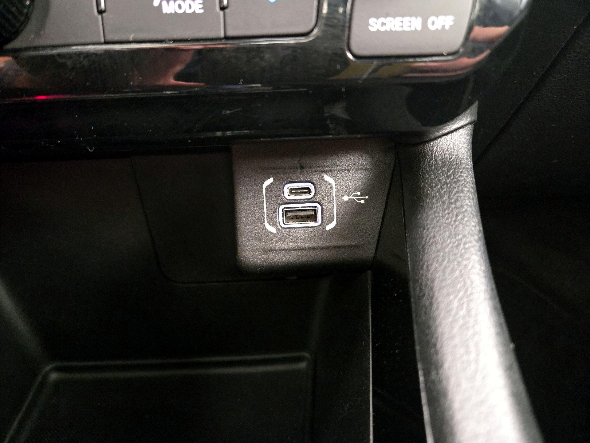Thumbnail: 2022 Jeep Compass - 18