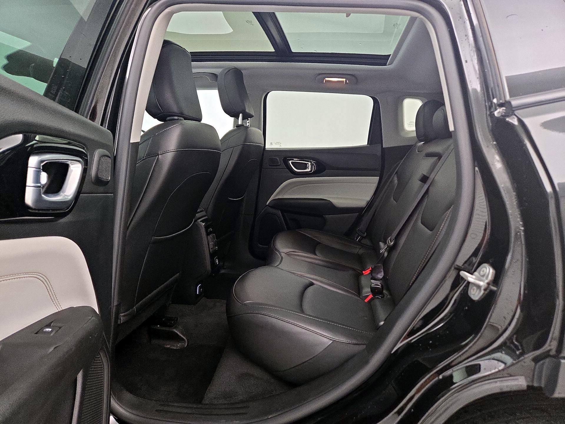 Thumbnail: 2022 Jeep Compass - 20