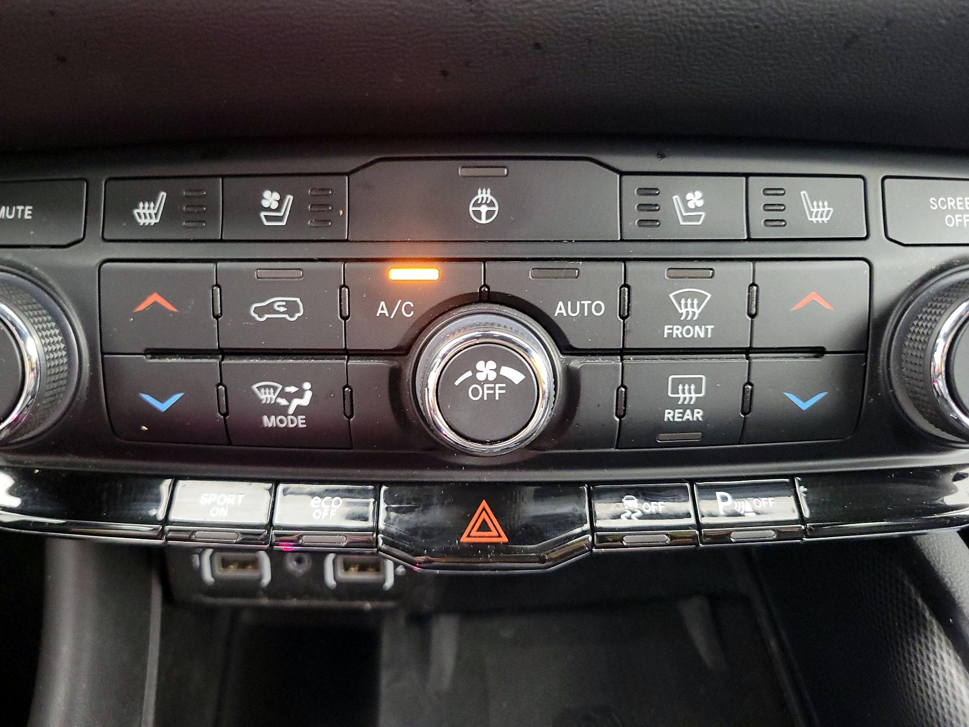 Thumbnail: 2022 Dodge Durango - 17