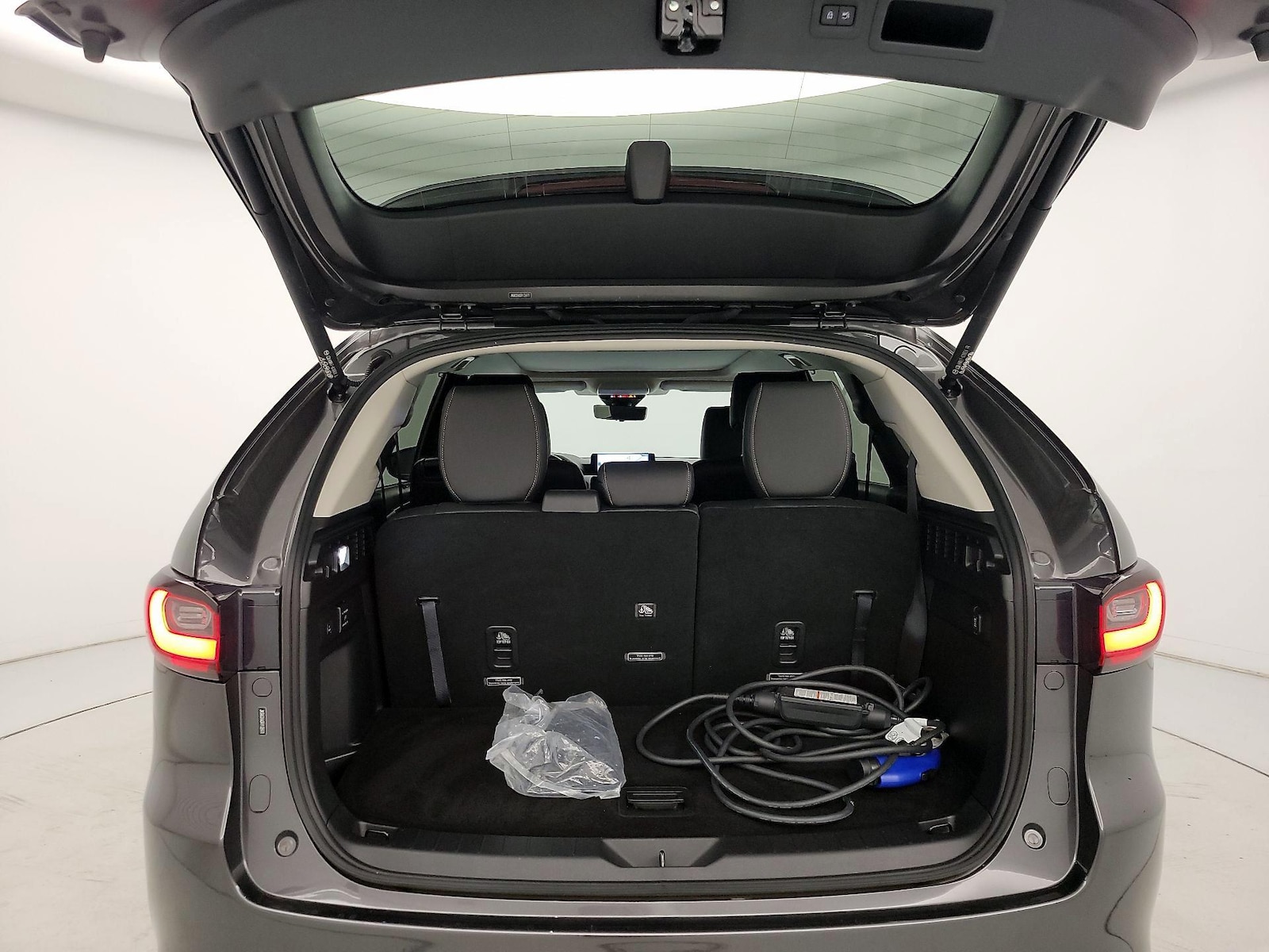 2024 Mazda CX-90 Premium Package - Photo 24