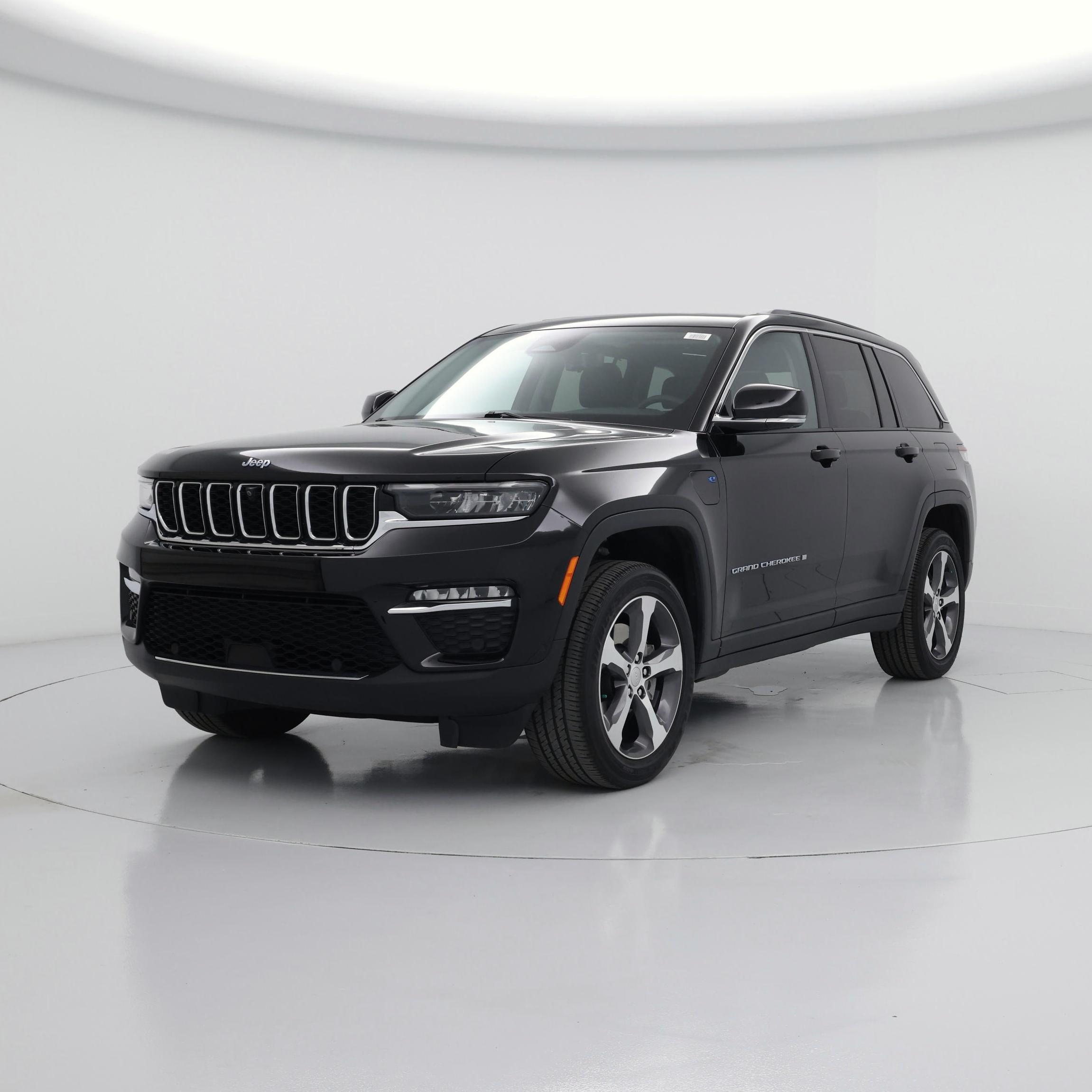 Thumbnail: 2022 Jeep Grand Cherokee - 4