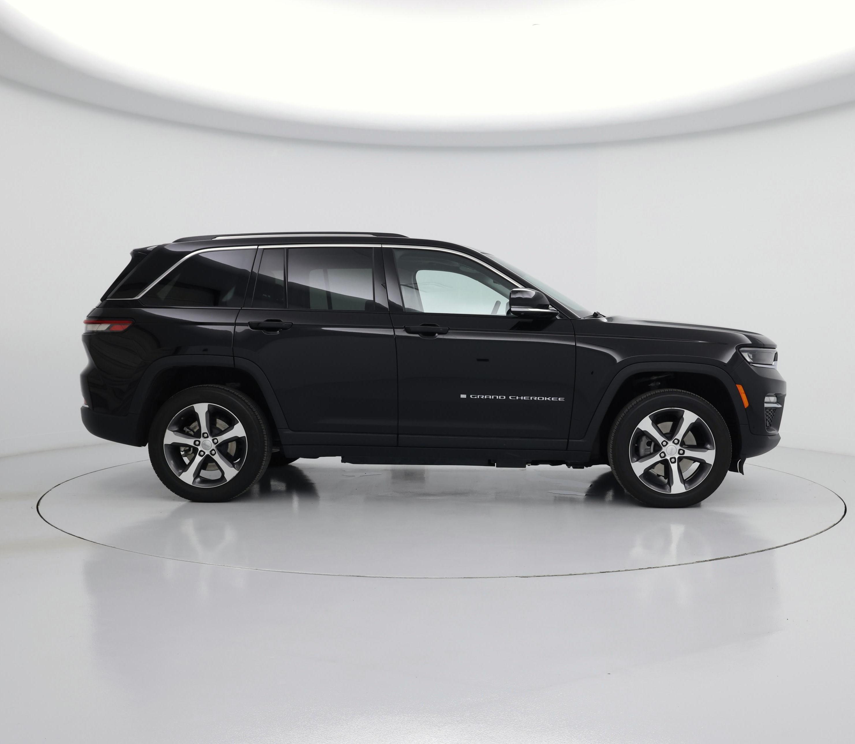 Thumbnail: 2022 Jeep Grand Cherokee - 7