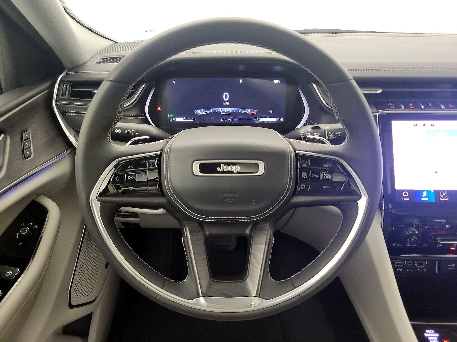 2023 Jeep Grand Cherokee L Overland - Photo 11