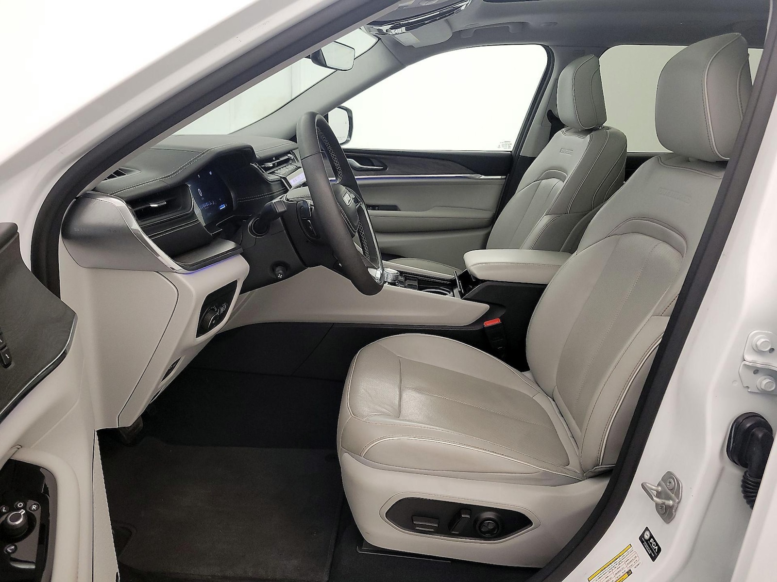 2023 Jeep Grand Cherokee L Overland - Photo 12