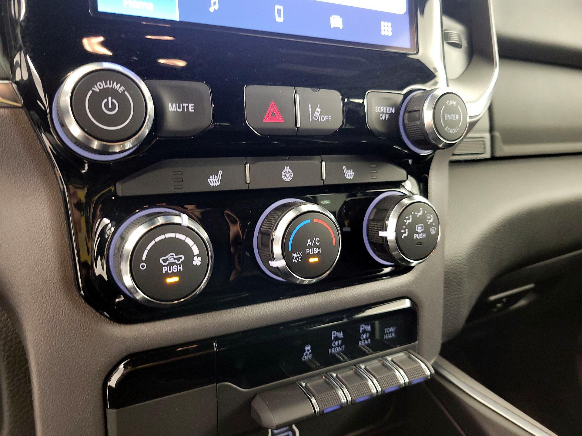 Thumbnail: 2025 RAM 1500 - 16