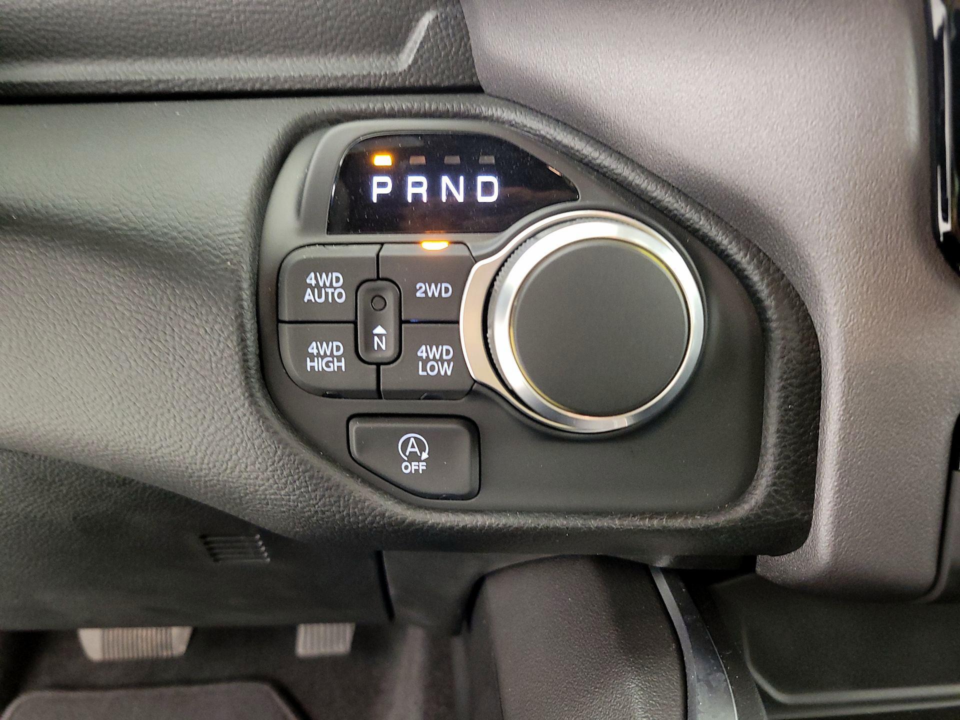 Thumbnail: 2025 RAM 1500 - 17