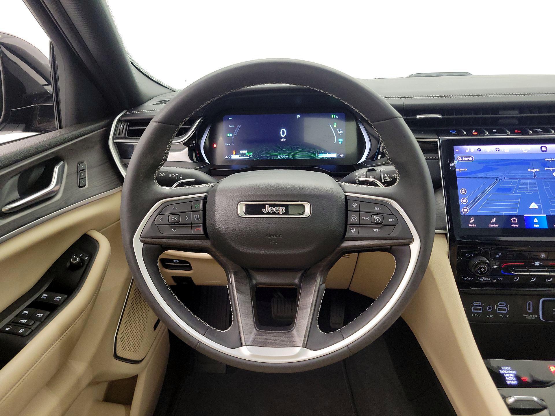 Thumbnail: 2022 Jeep Grand Cherokee - 10