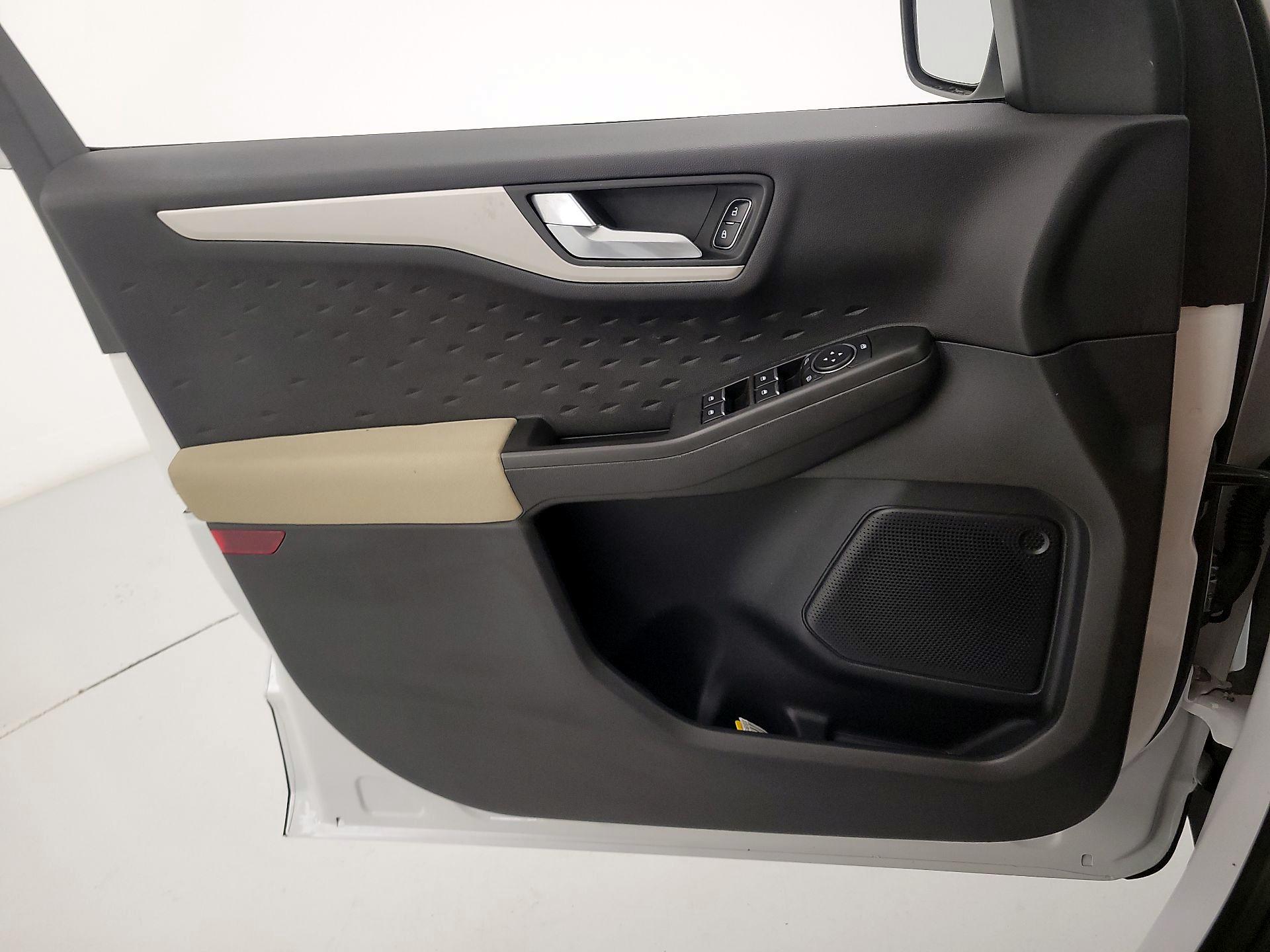 Thumbnail: 2020 Ford Escape - 12