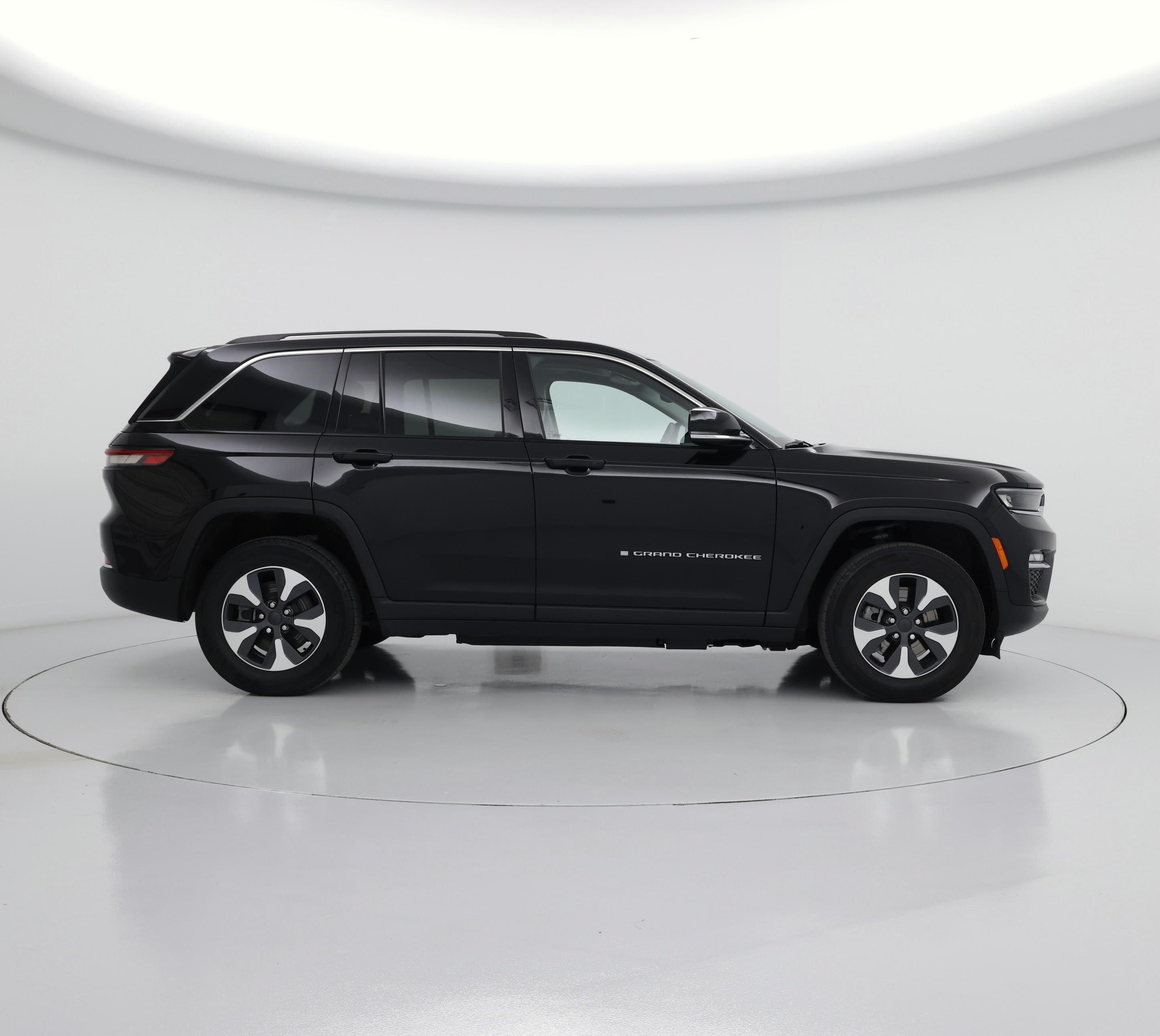 Thumbnail: 2022 Jeep Grand Cherokee - 7