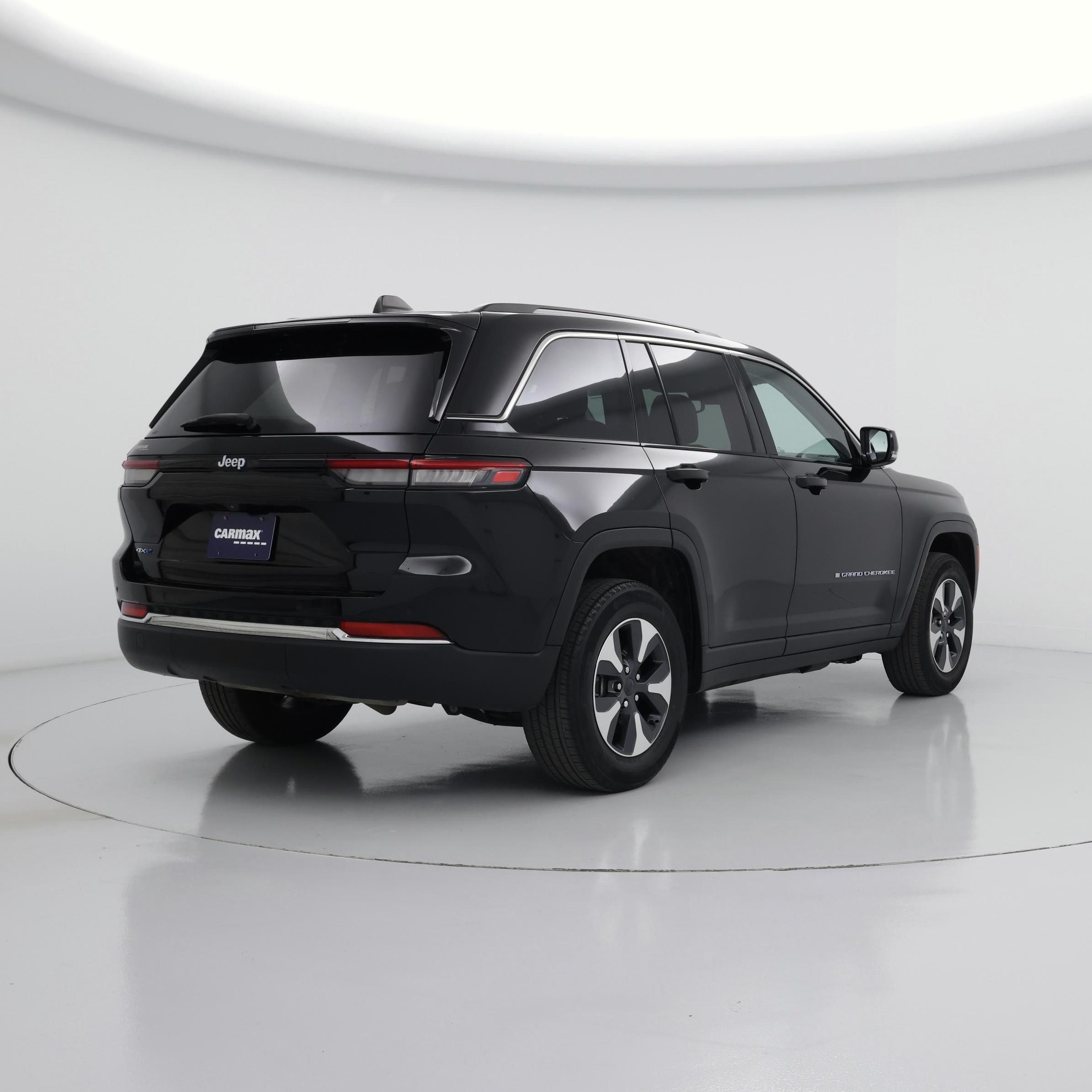 Thumbnail: 2022 Jeep Grand Cherokee - 8