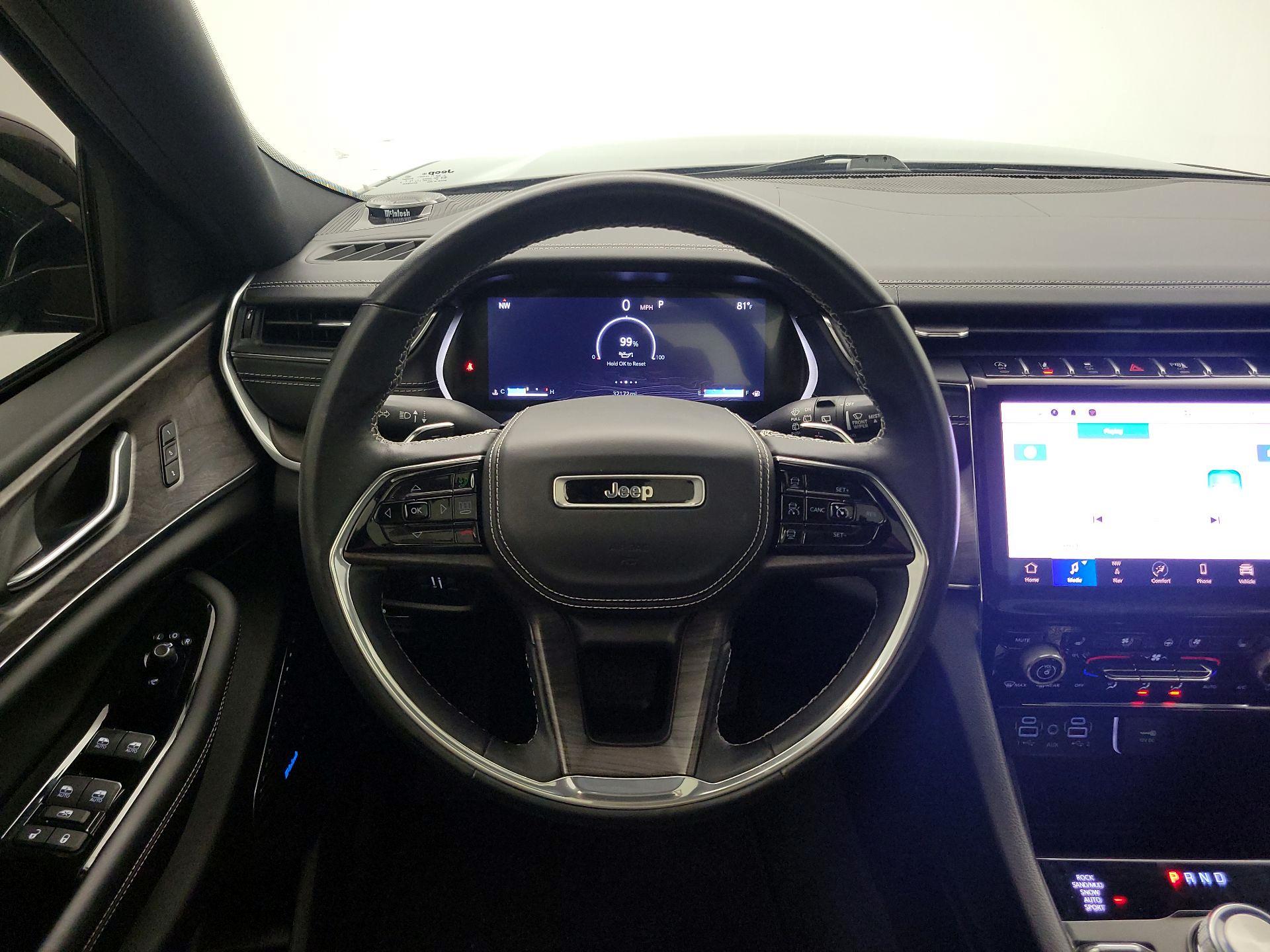 Thumbnail: 2022 Jeep Grand Cherokee - 10