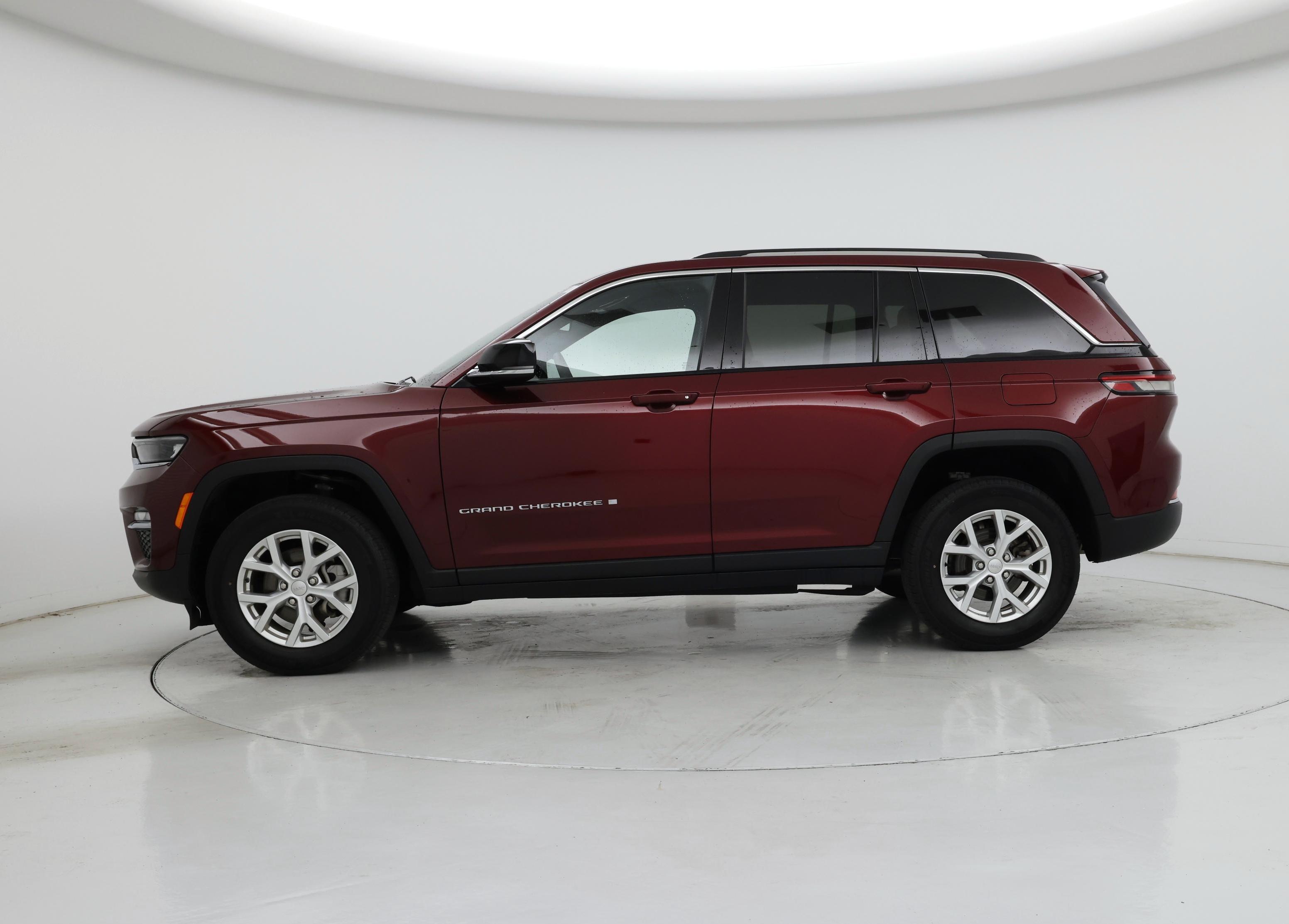 Thumbnail: 2023 Jeep Grand Cherokee - 3