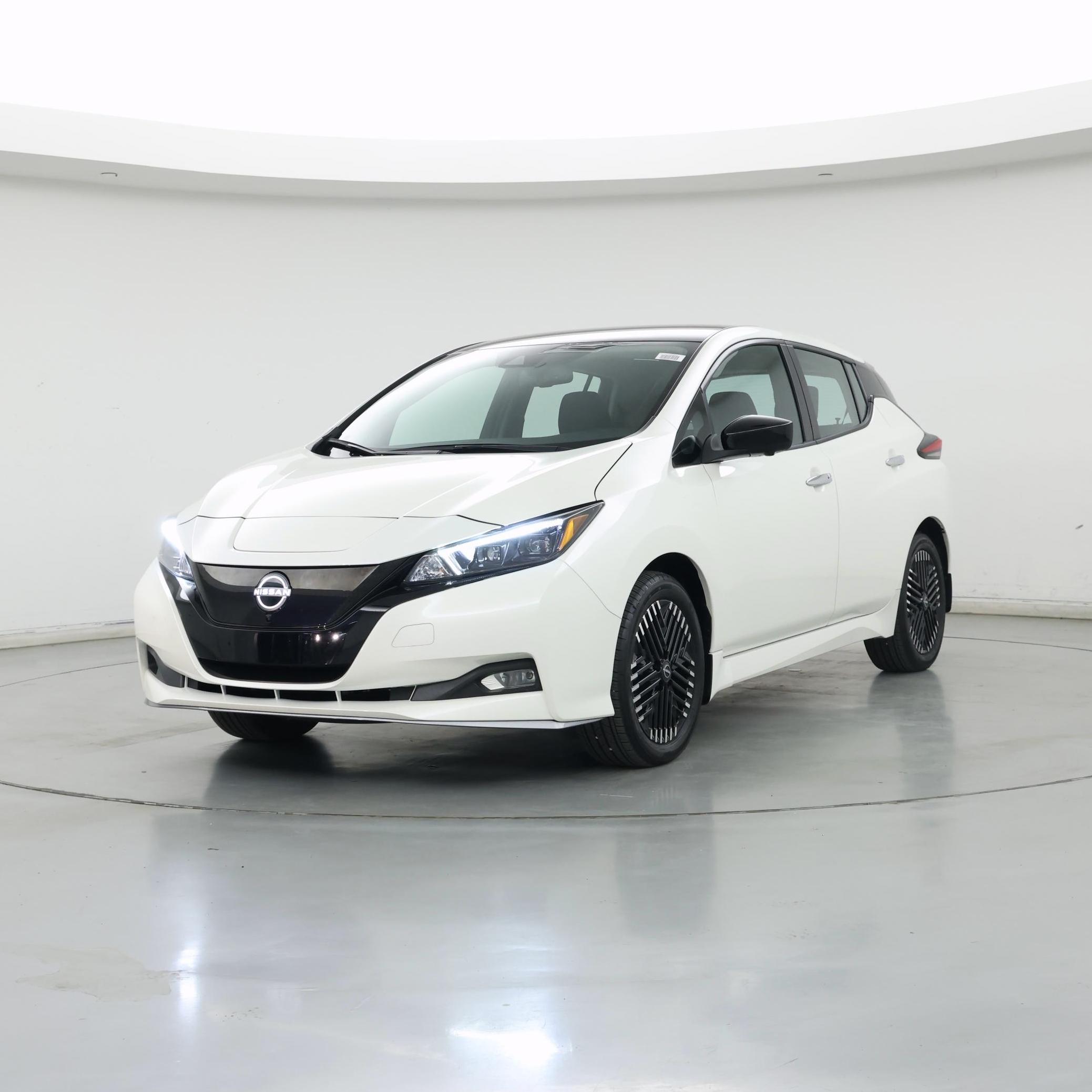 Thumbnail: 2023 Nissan Leaf - 4