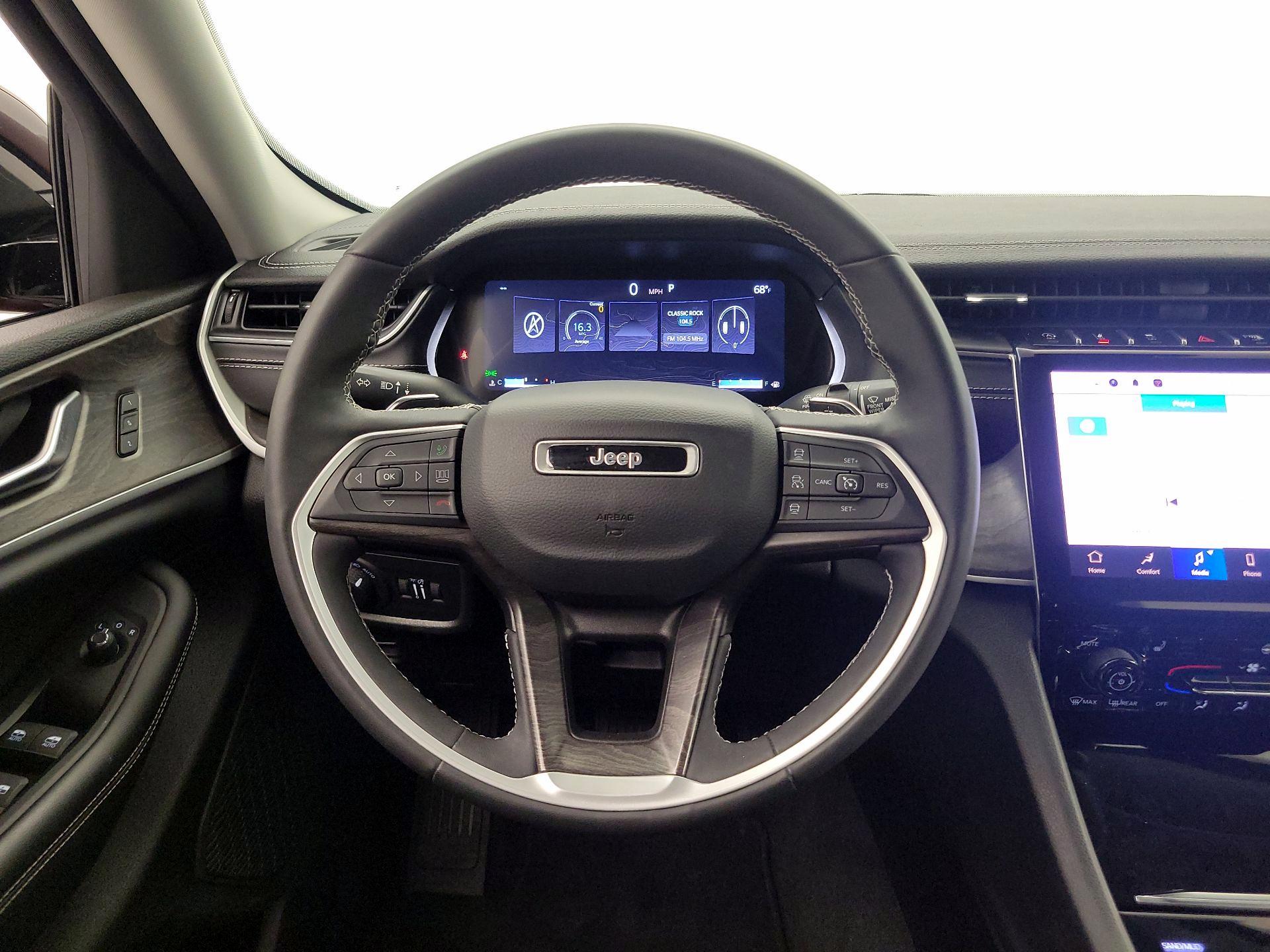 Thumbnail: 2023 Jeep Grand Cherokee - 10