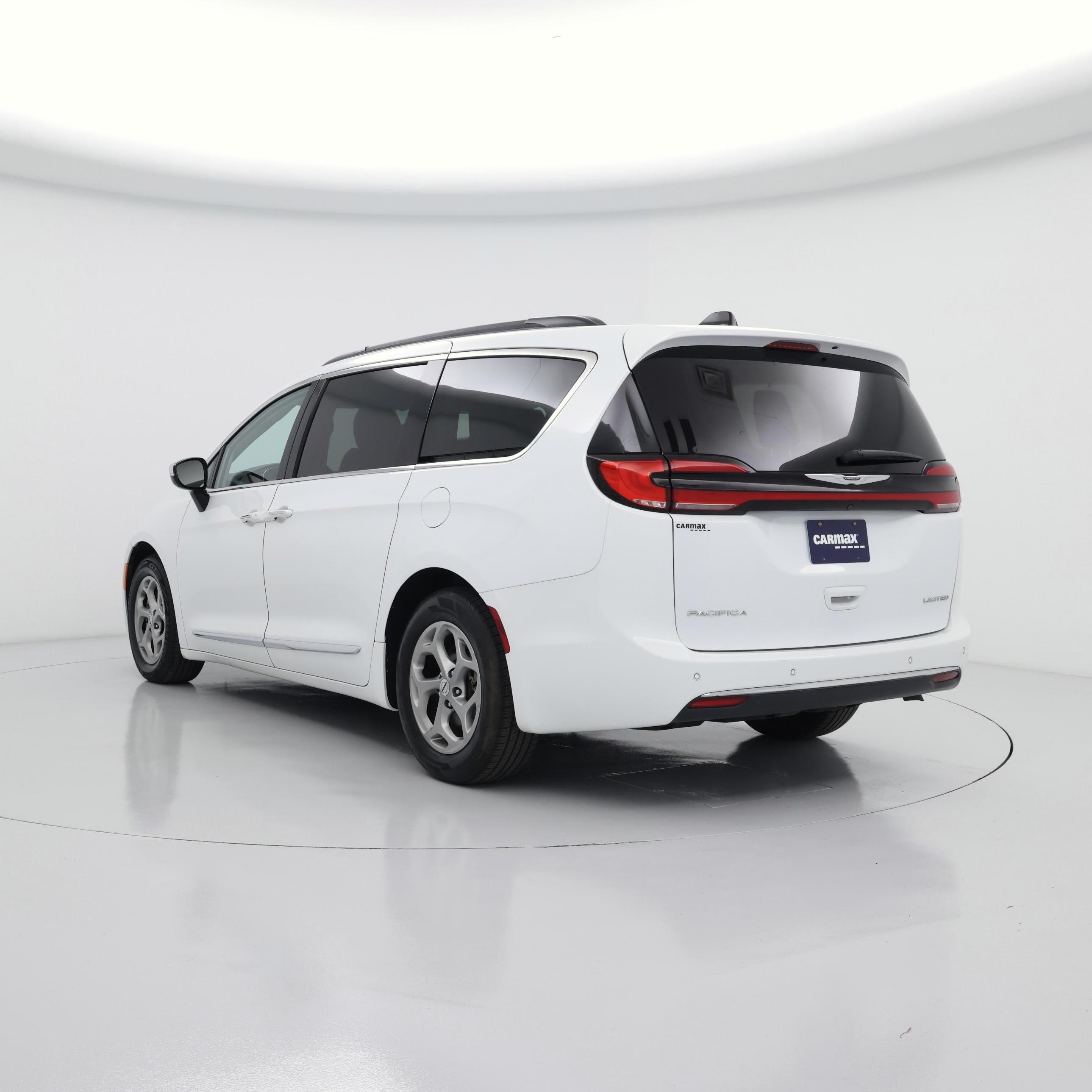 Thumbnail: 2023 Chrysler Pacifica - 2