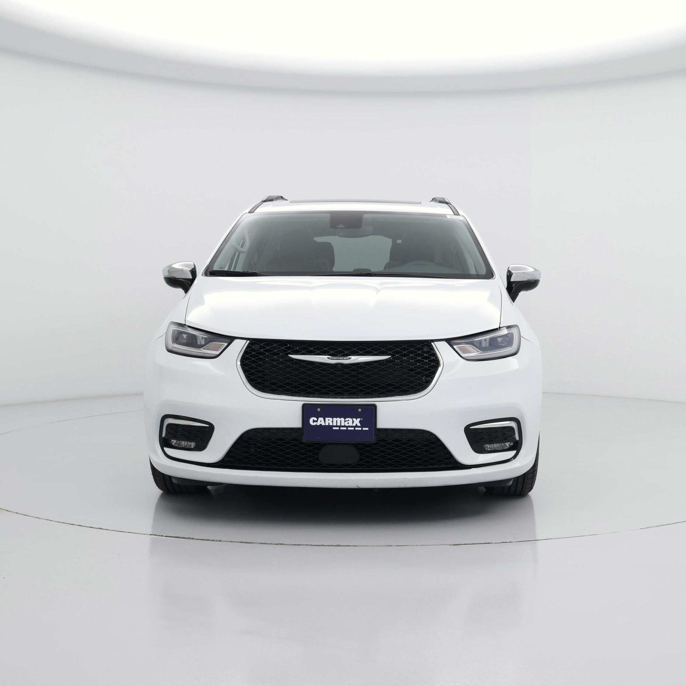 Thumbnail: 2023 Chrysler Pacifica - 5