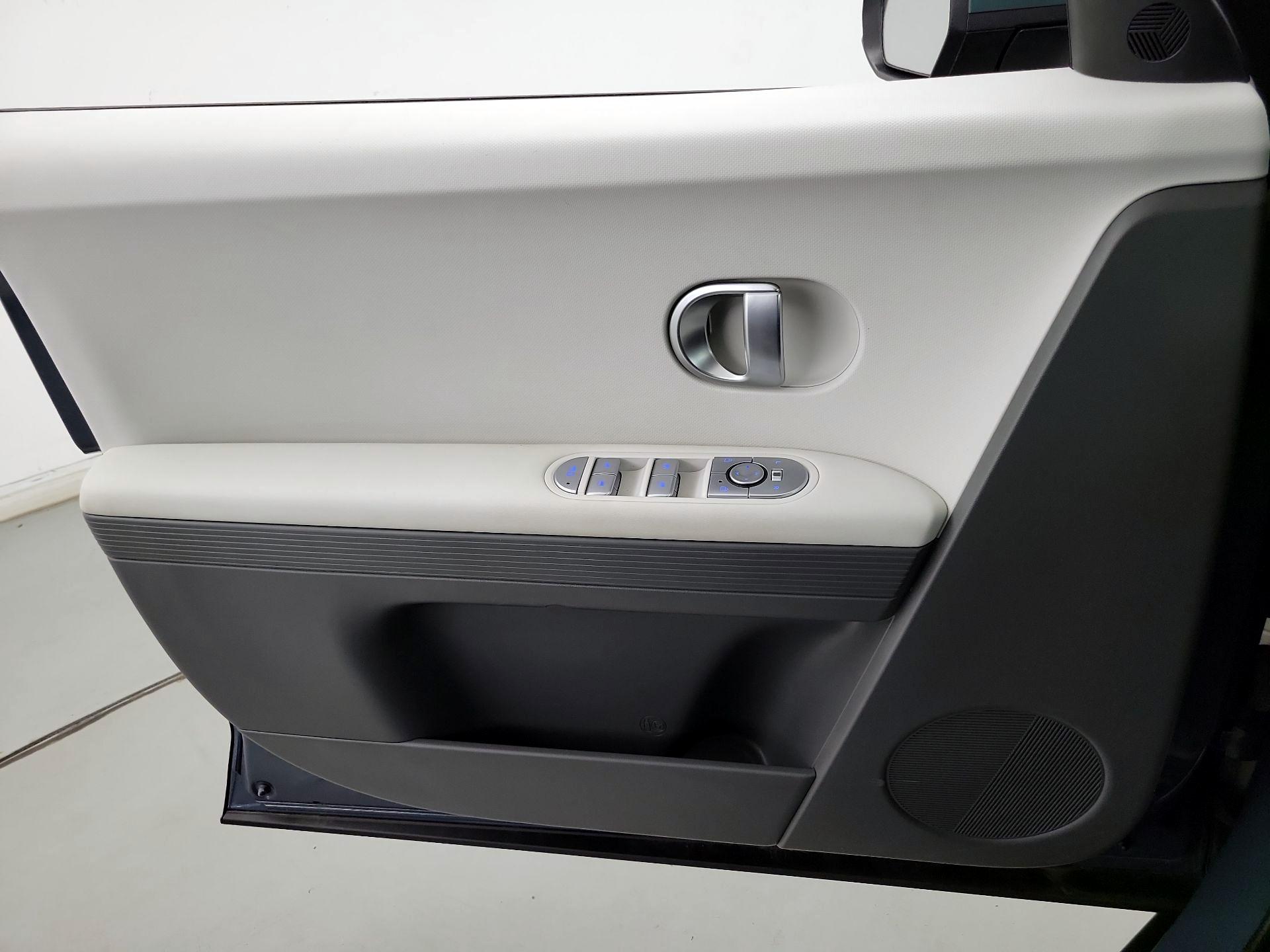 Thumbnail: 2024 Hyundai Ioniq 5 - 12