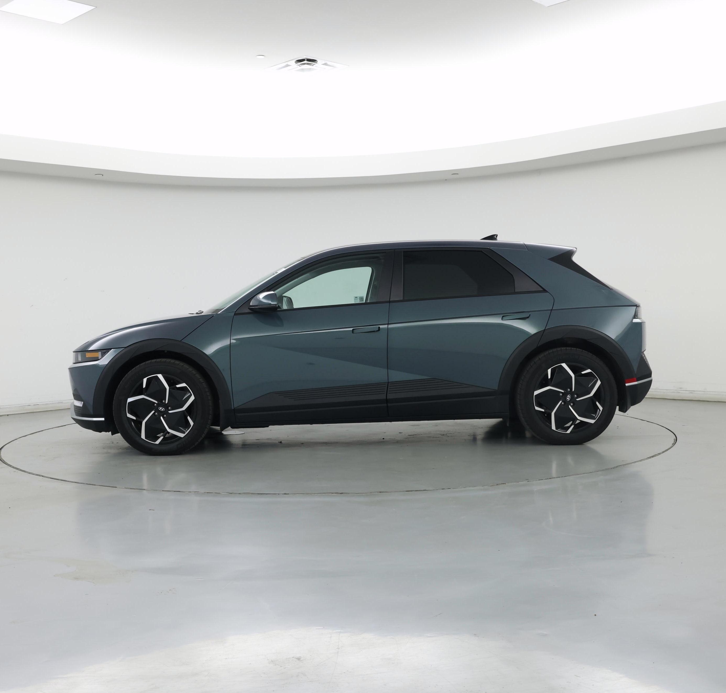 Thumbnail: 2024 Hyundai Ioniq 5 - 3