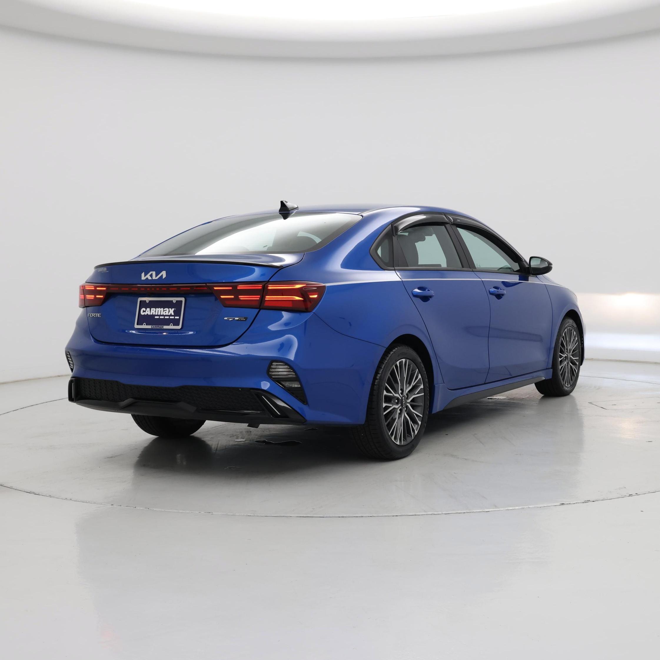 Thumbnail: 2023 Kia Forte - 8