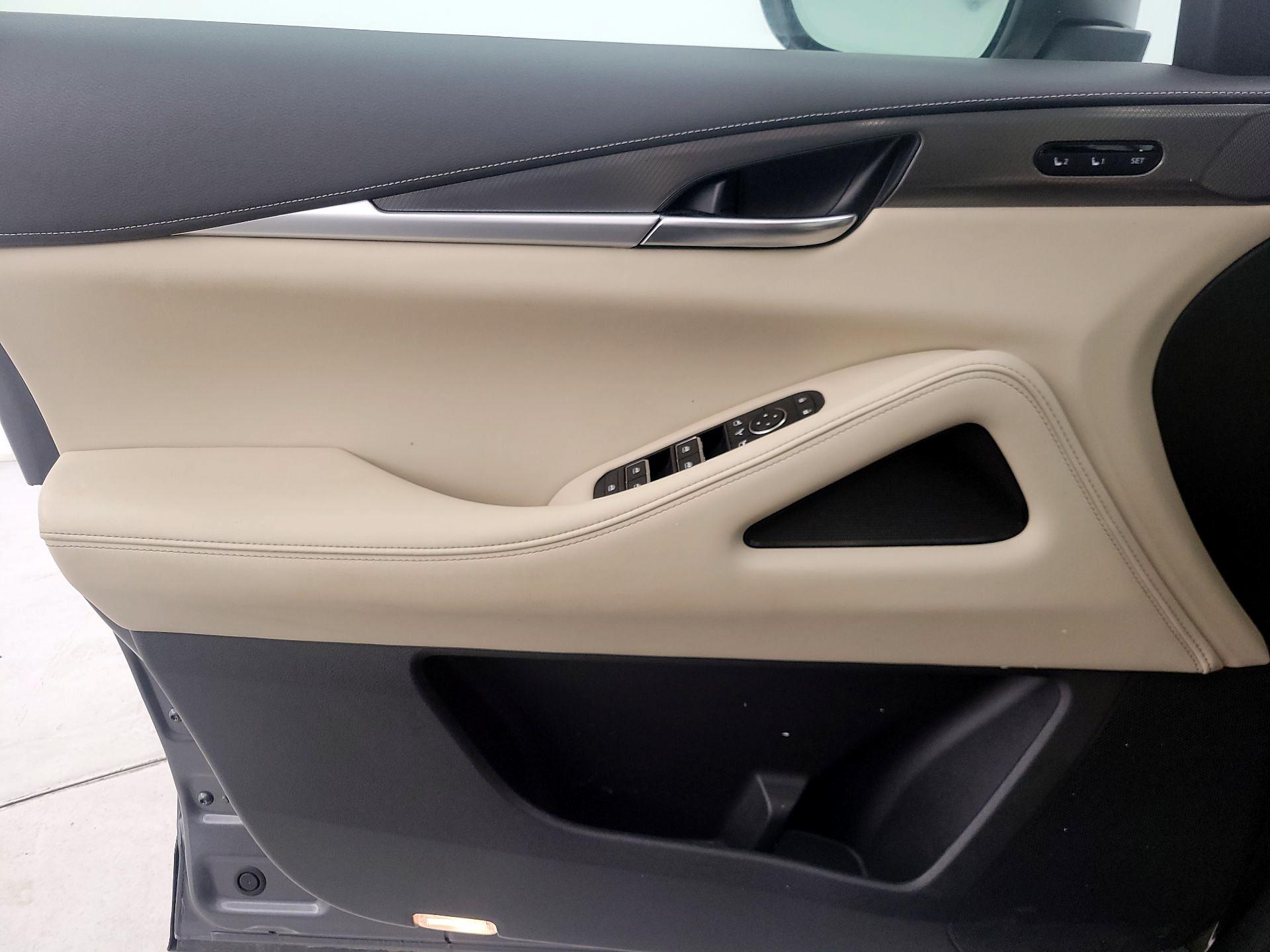 Thumbnail: 2023 INFINITI QX60 - 12