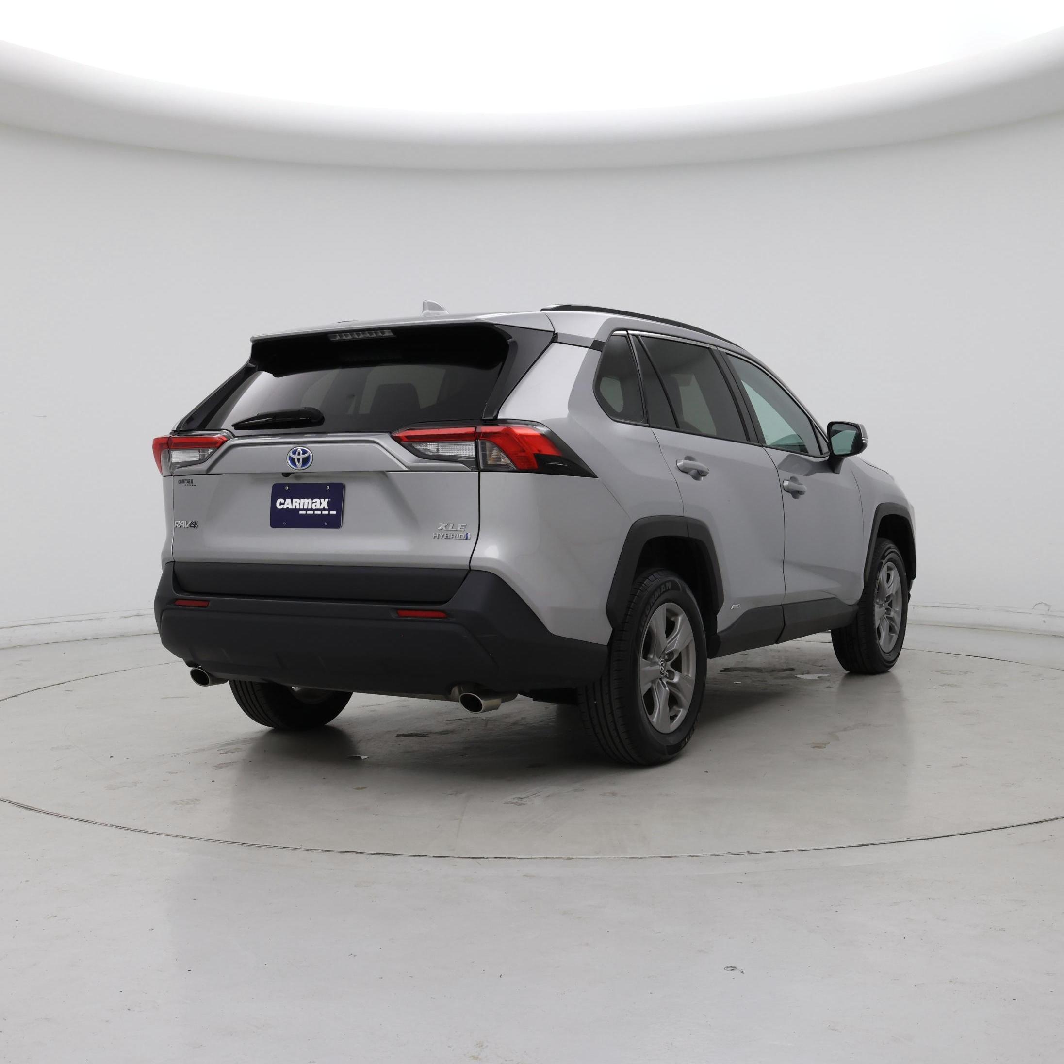 Thumbnail: 2023 Toyota RAV4 - 8