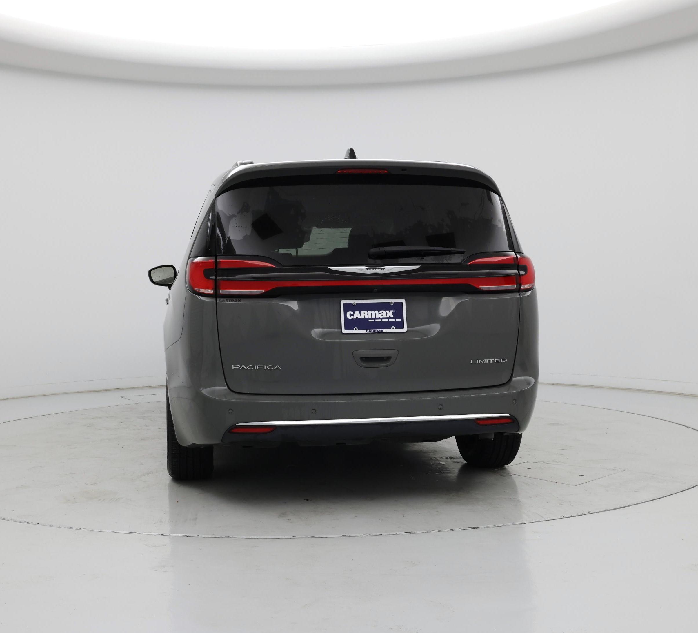 Thumbnail: 2023 Chrysler Pacifica - 6