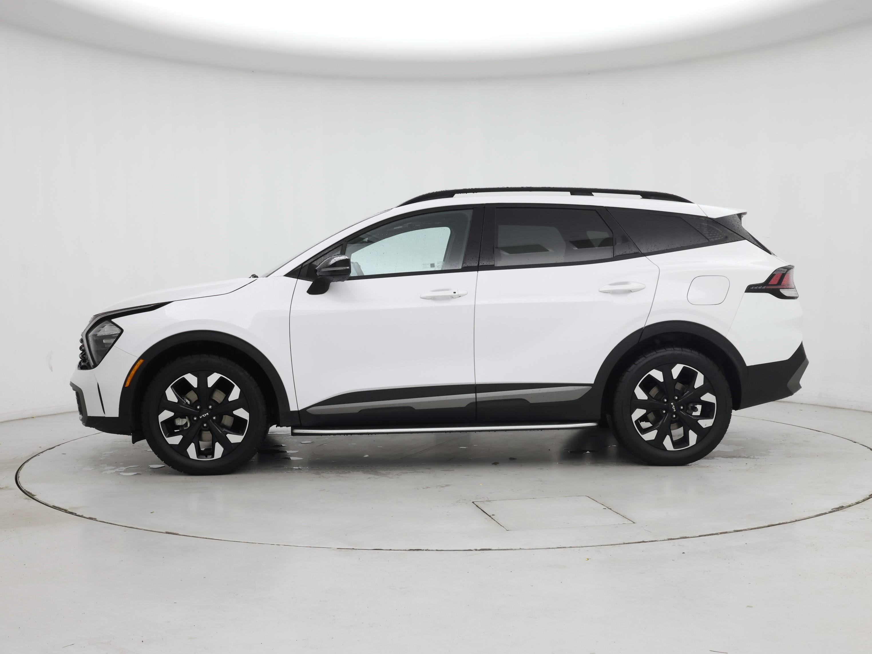 Thumbnail: 2023 Kia Sportage - 3