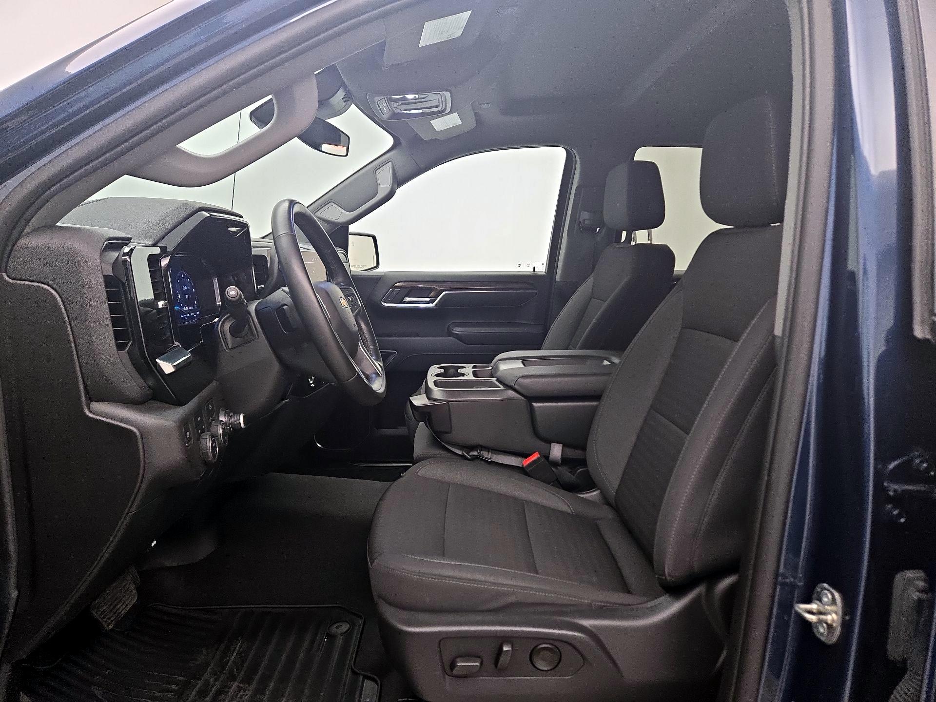 Thumbnail: 2023 Chevrolet Silverado 1500 - 11