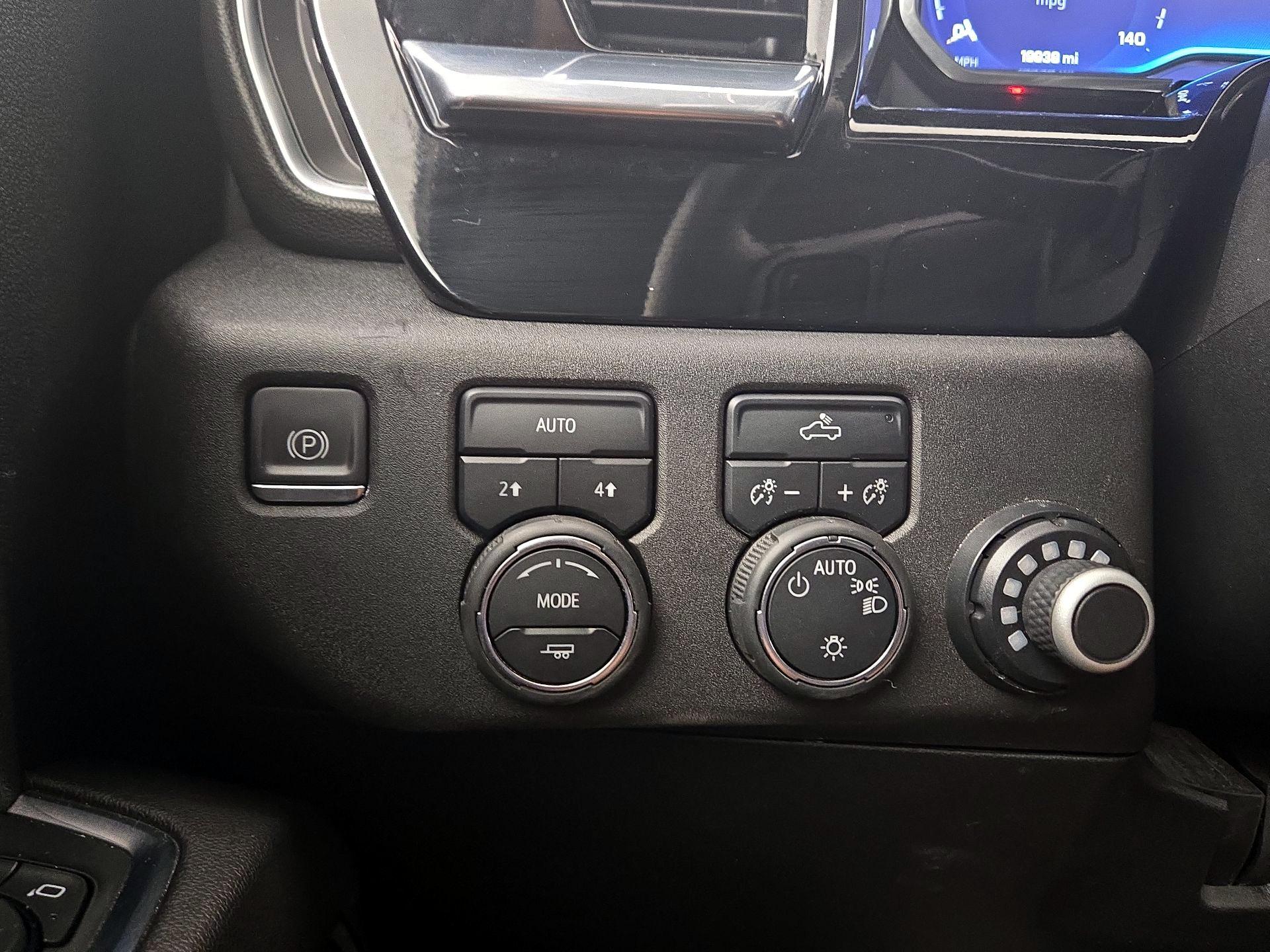 Thumbnail: 2023 Chevrolet Silverado 1500 - 13