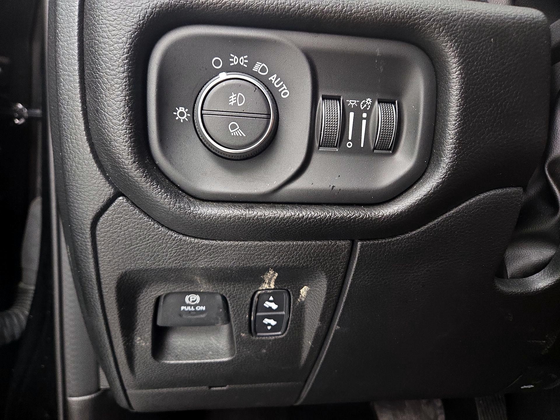 Thumbnail: 2023 RAM 1500 - 13