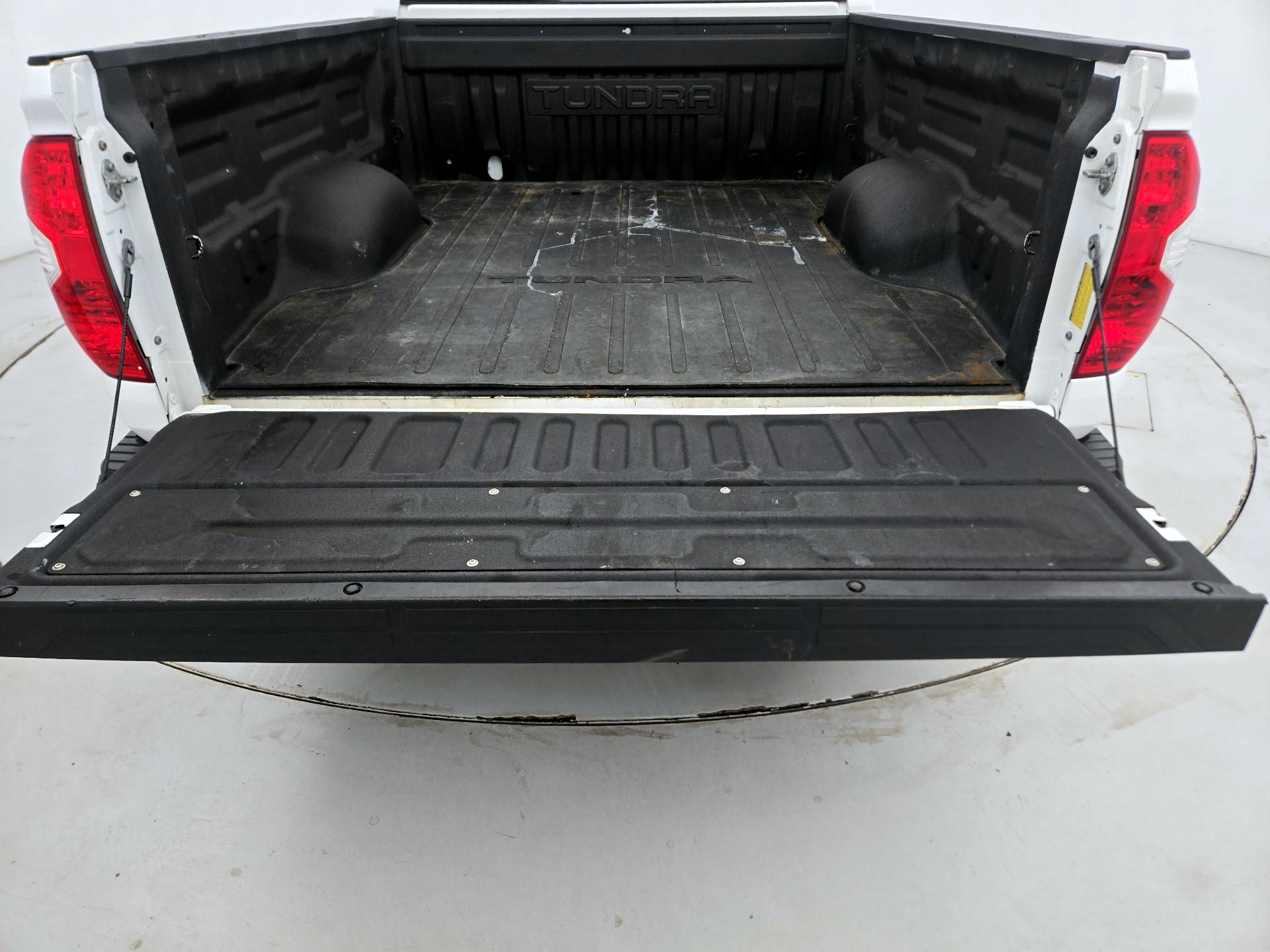 Thumbnail: 2021 Toyota Tundra - 20