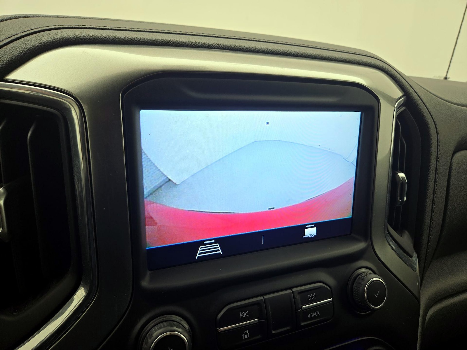 2021 Chevrolet Silverado 1500 LT - Photo 15