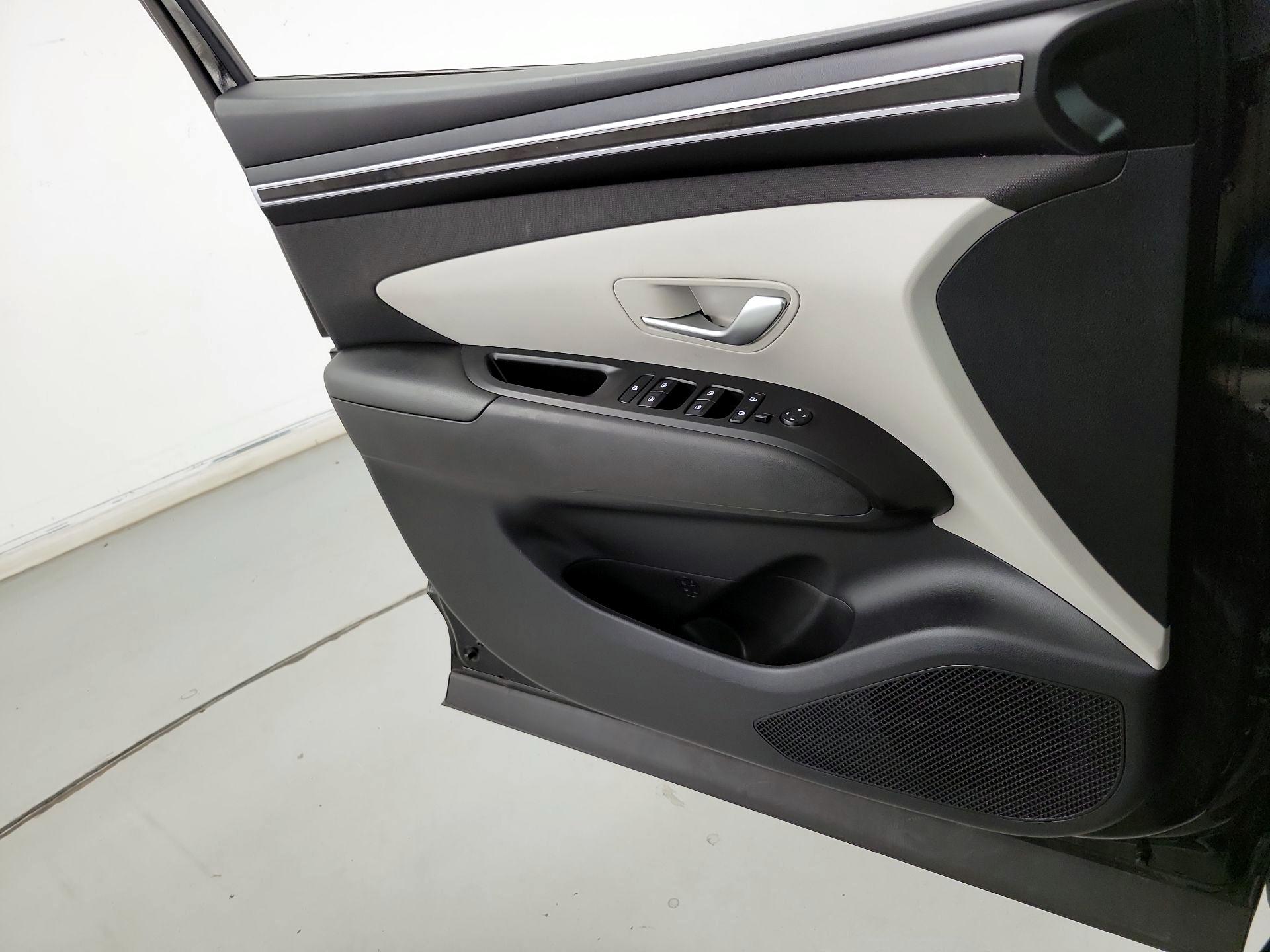 Thumbnail: 2023 Hyundai Tucson - 12