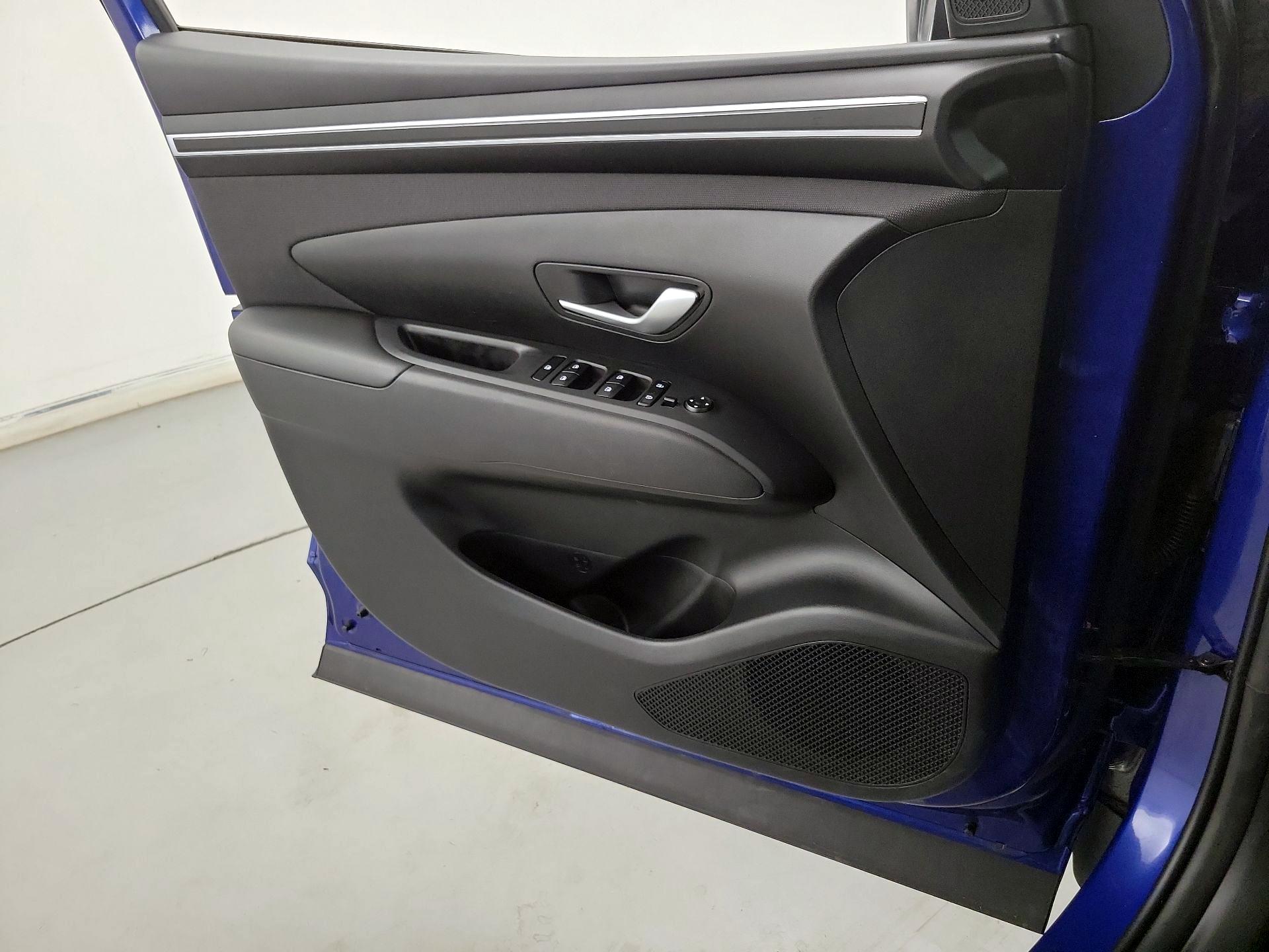 Thumbnail: 2023 Hyundai Tucson - 12
