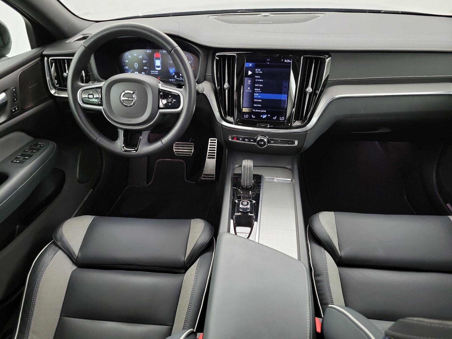 Thumbnail: 2022 Volvo S60 - 9