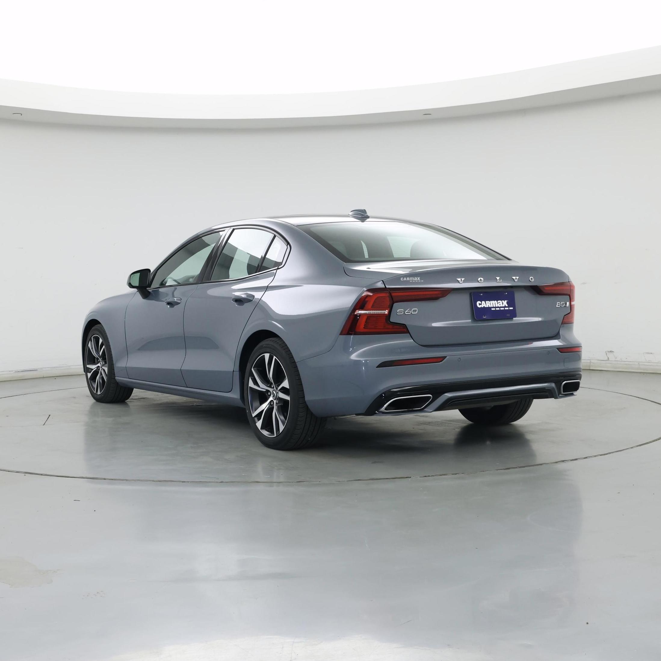 Thumbnail: 2022 Volvo S60 - 2