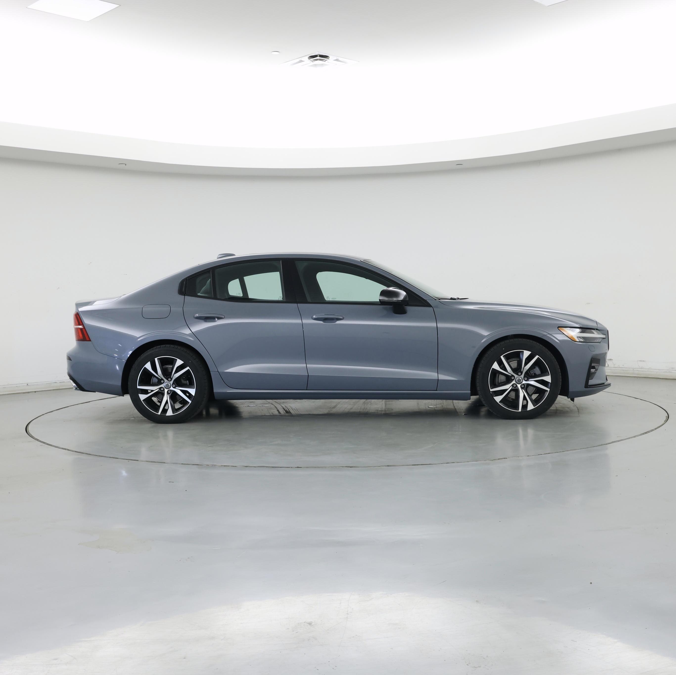 Thumbnail: 2022 Volvo S60 - 7