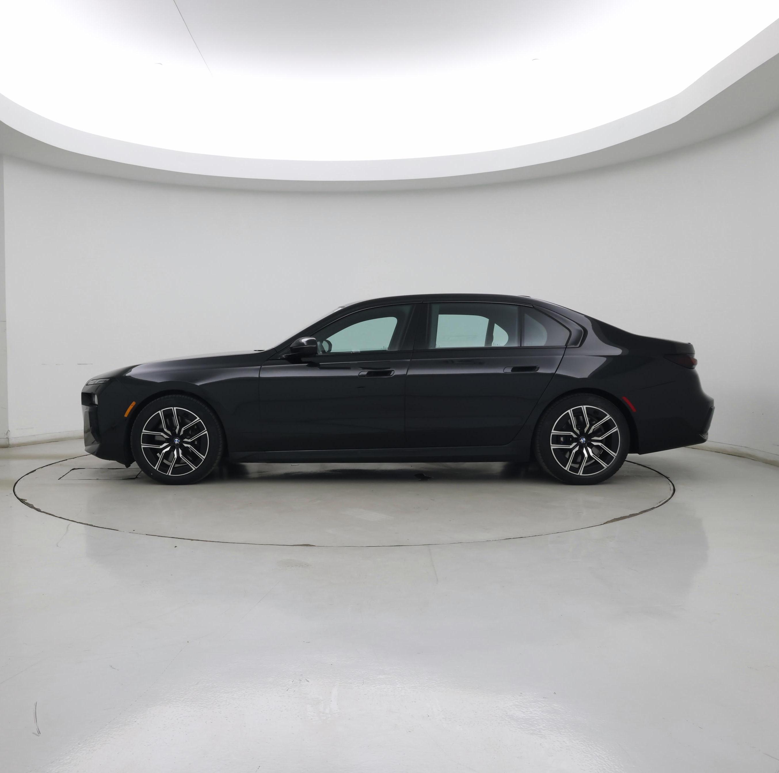 Thumbnail: 2023 BMW 7 Series - 3