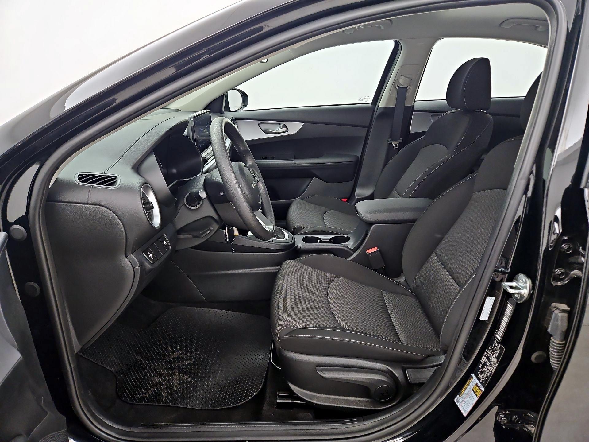 Thumbnail: 2024 Kia Forte - 11