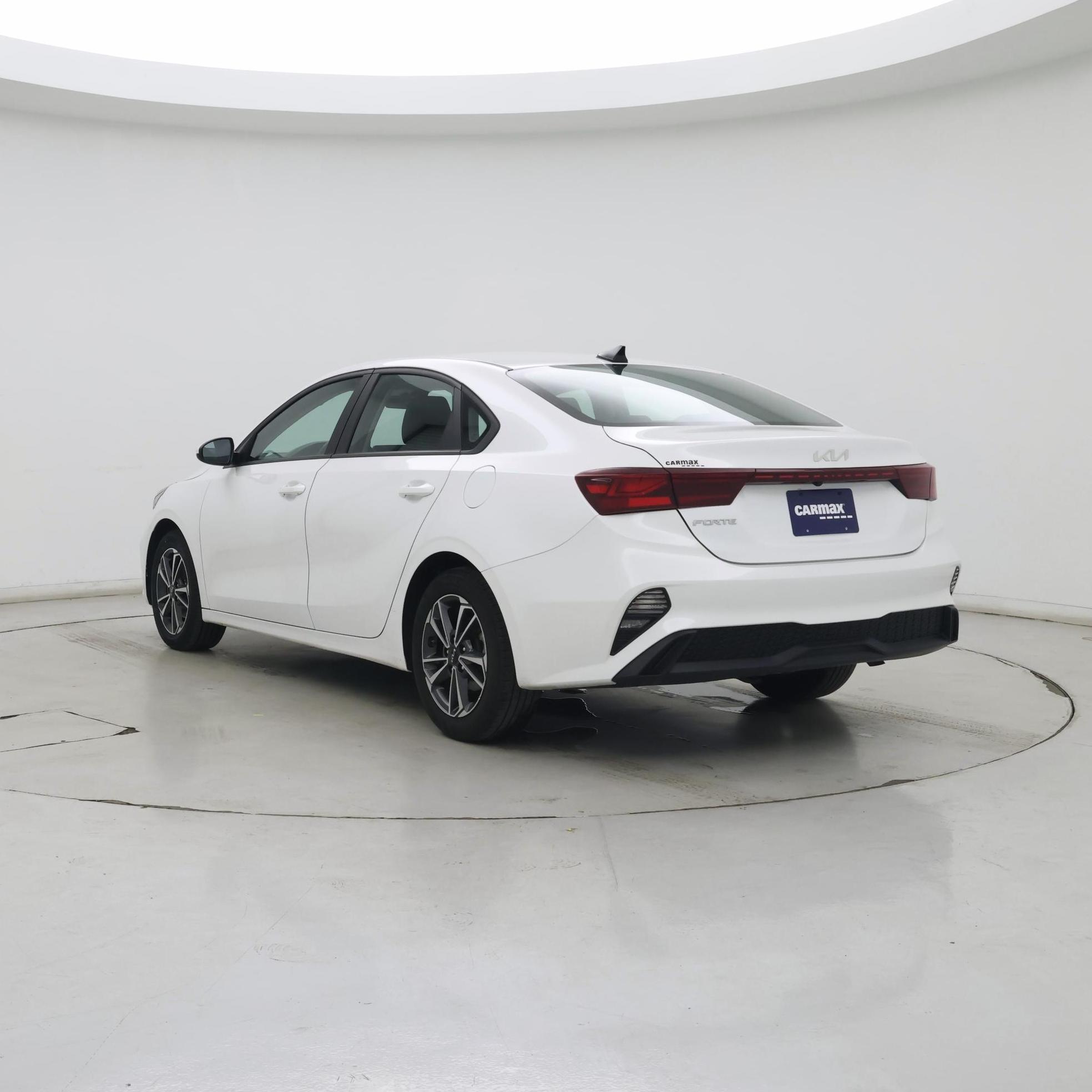 Thumbnail: 2024 Kia Forte - 2