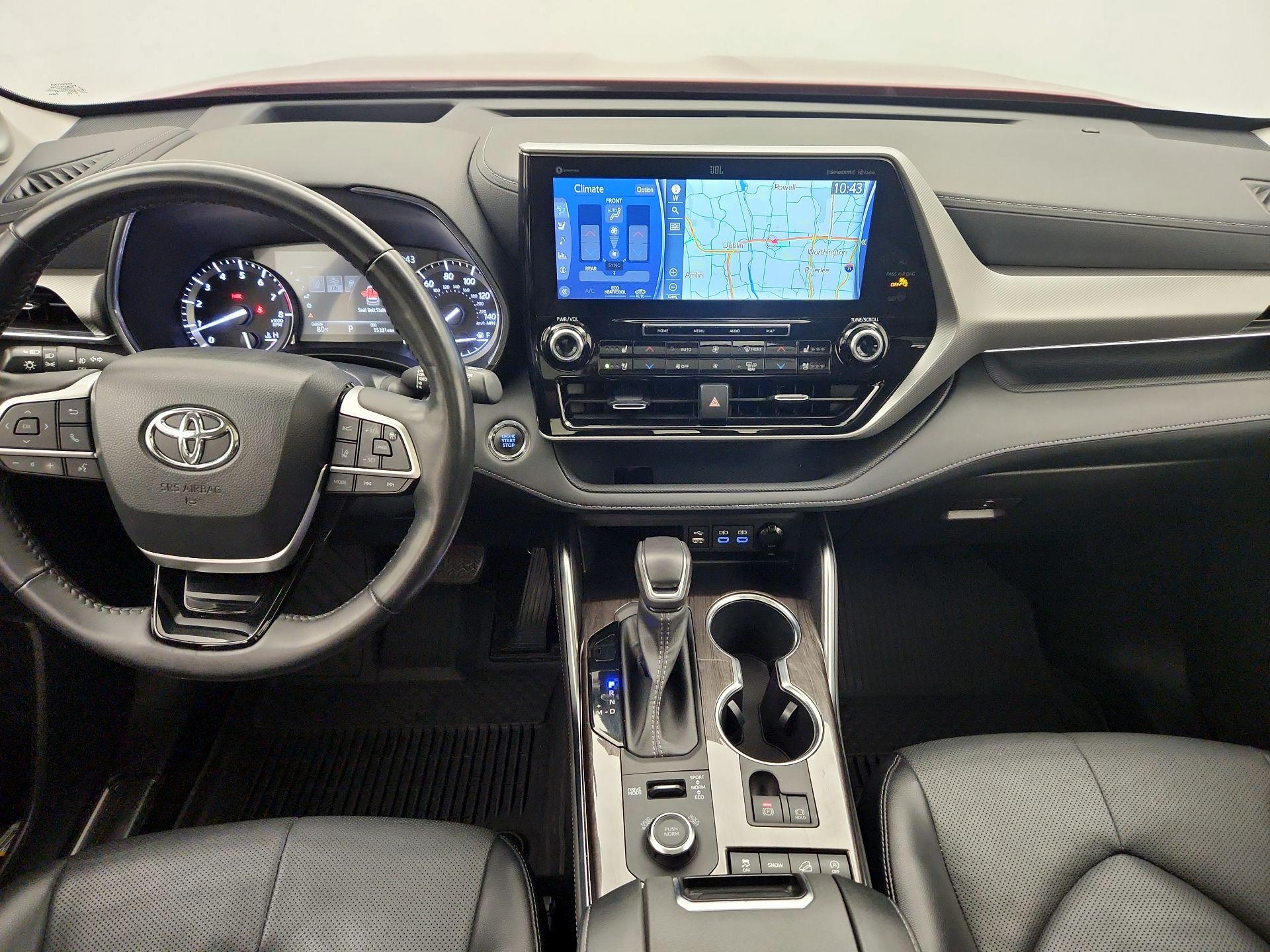 Thumbnail: 2022 Toyota Highlander - 9