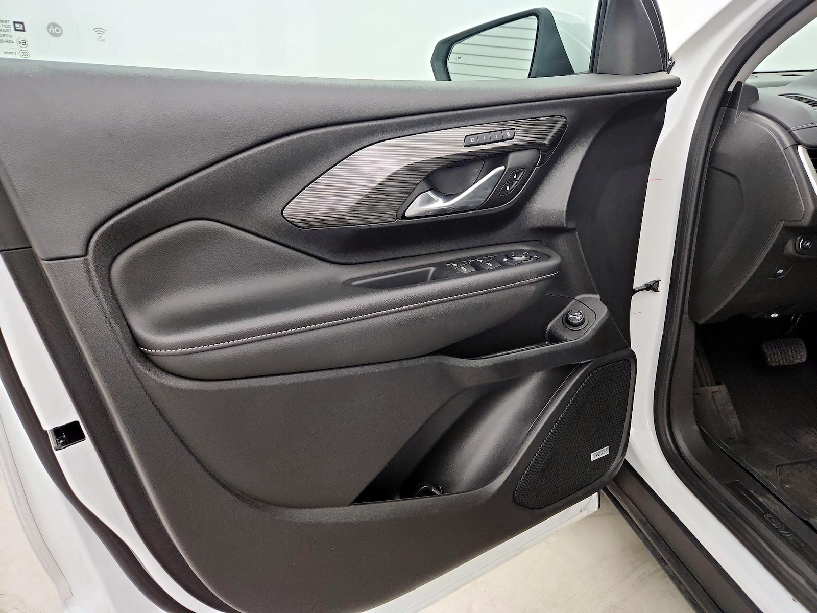 2024 GMC Terrain SLT - Photo 13