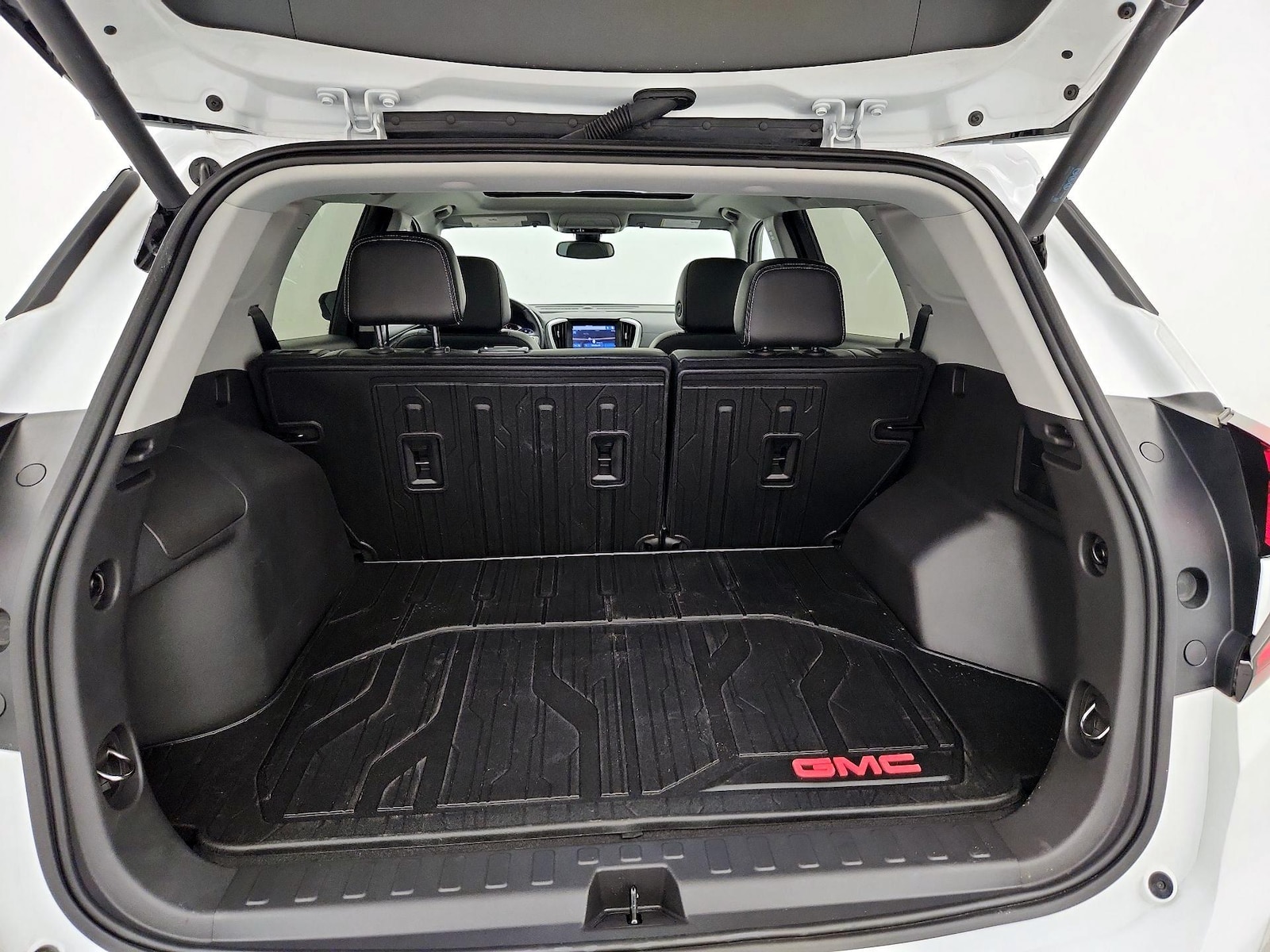 2024 GMC Terrain SLT - Photo 22